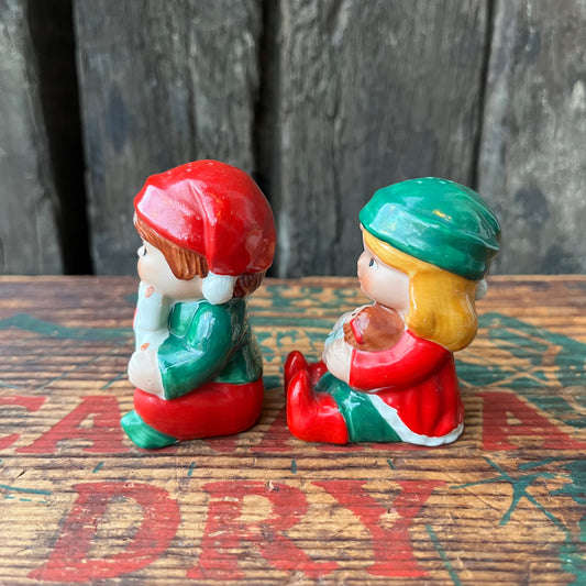 【83 USA vintage】AVON X’mas salt & pepper set