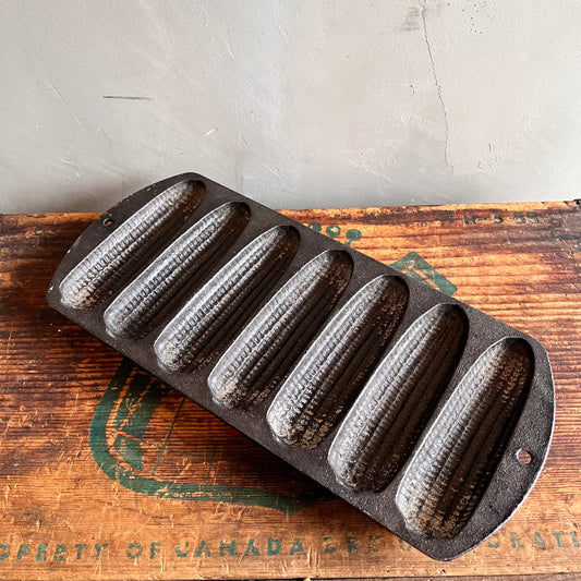 【USA vintage】LODGE Cast Iron Cake Pan