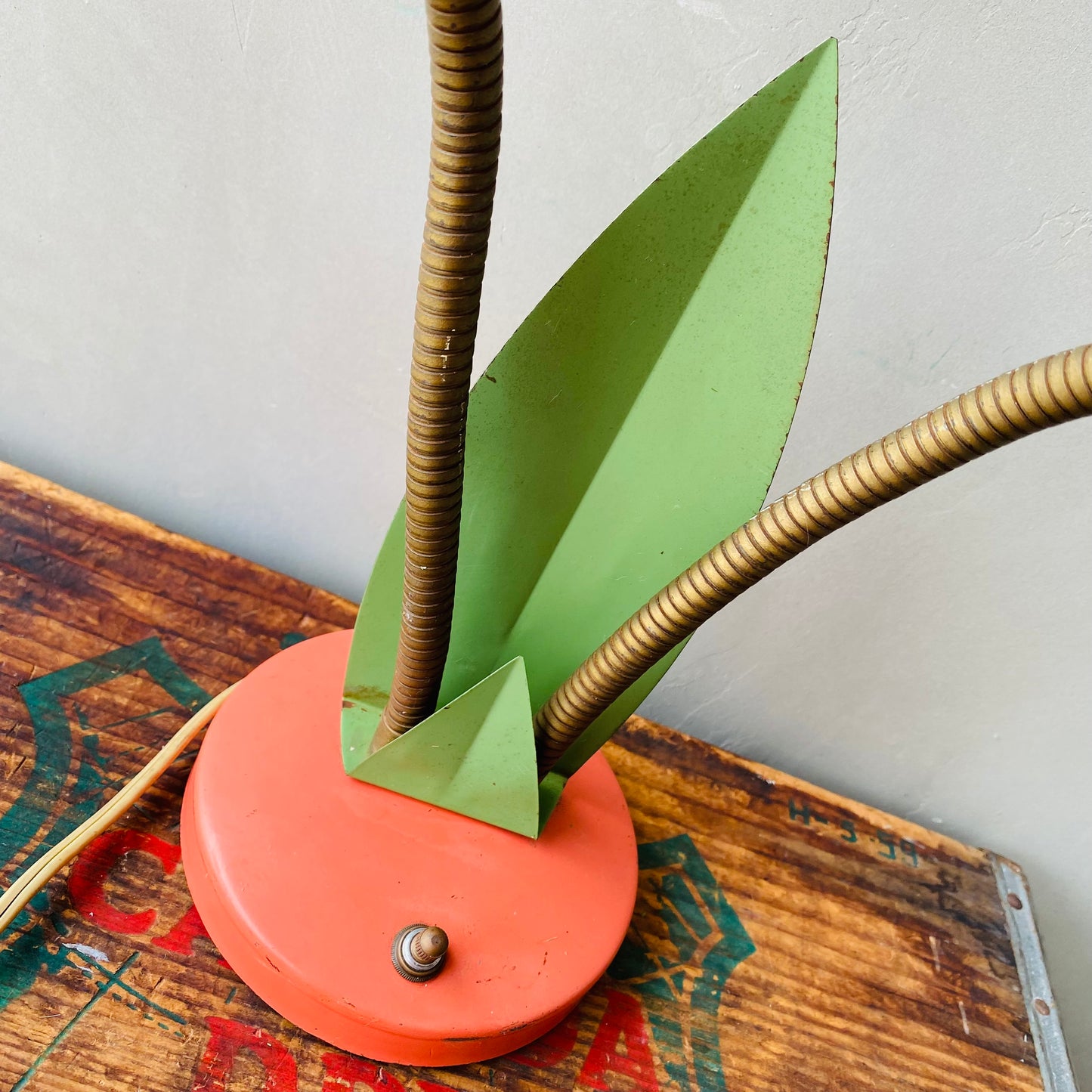 【1950s USA vintage】mid-centuryflower table lamp