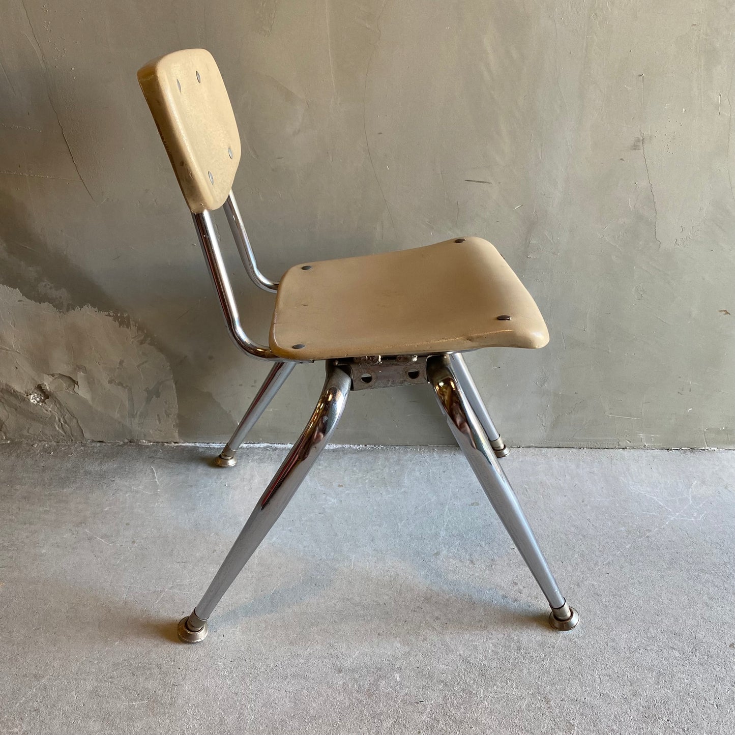 【USA vintage 】VIRCO kids chair white S