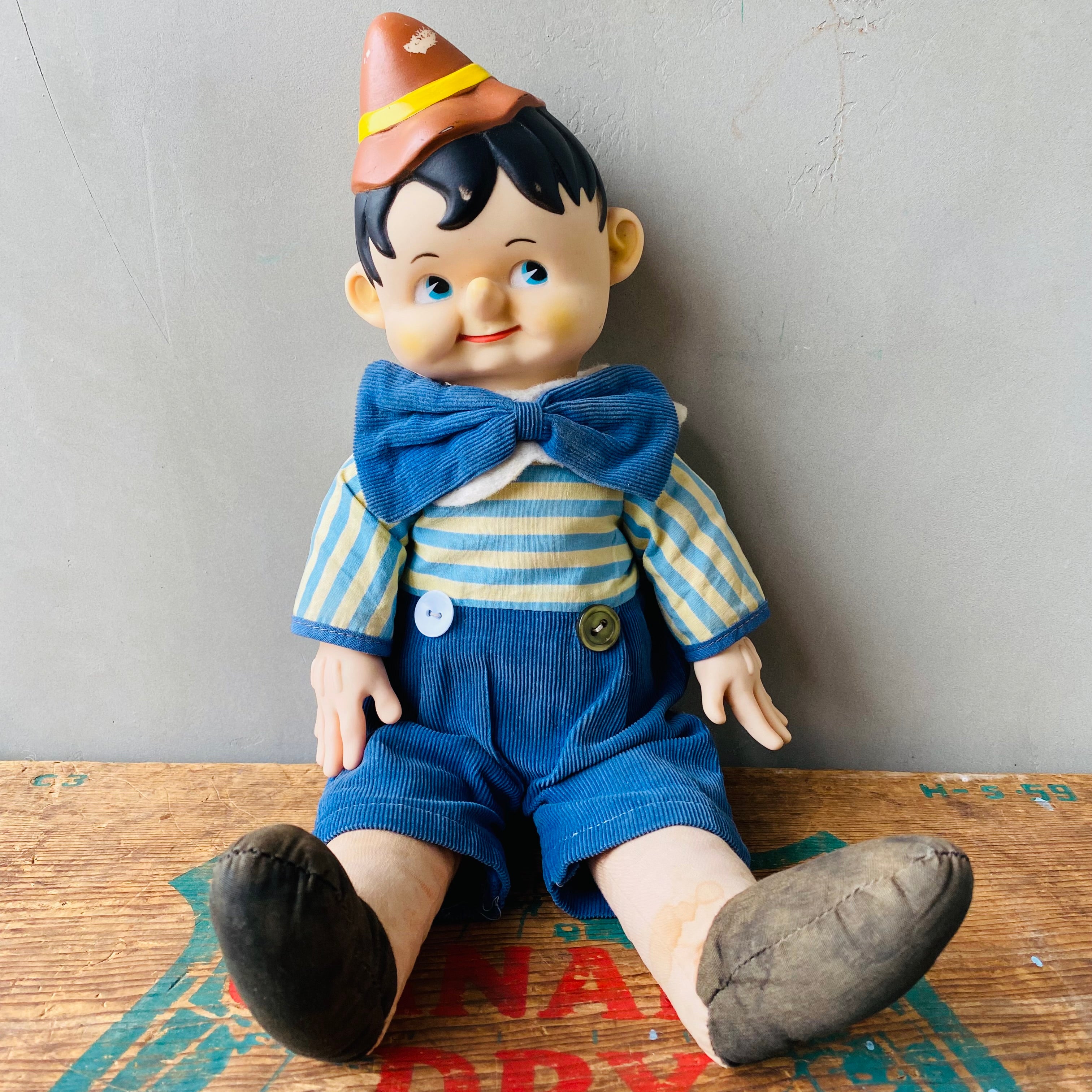 帽子はプラスチックです【1940s USA vintage】knicker bocker doll