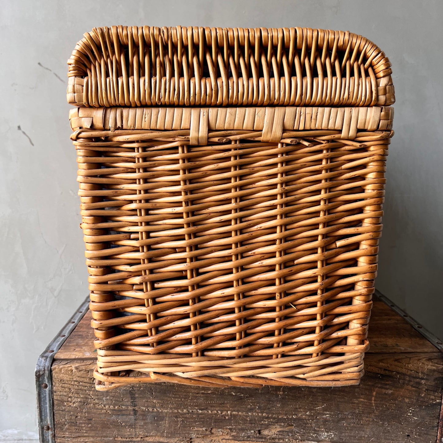 【USA vintage】Pardee Homes Picnic Basket