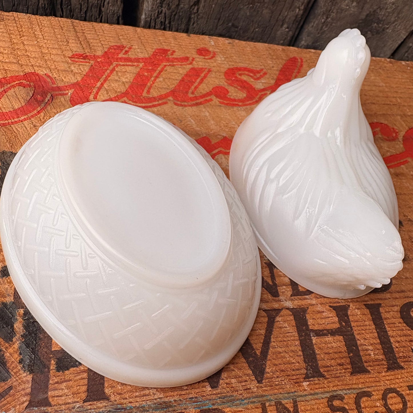 【1950s USA vintage】Hazel Atlas Hen on Nest Milk Glass Dish