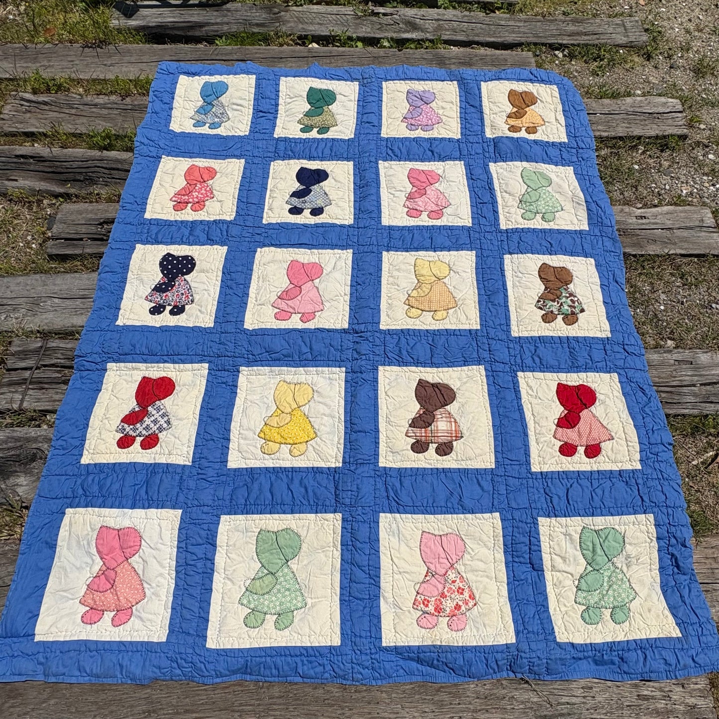 【1920s-1930s USA vintage】Sunbonnet Sue Feed Sack Quilt