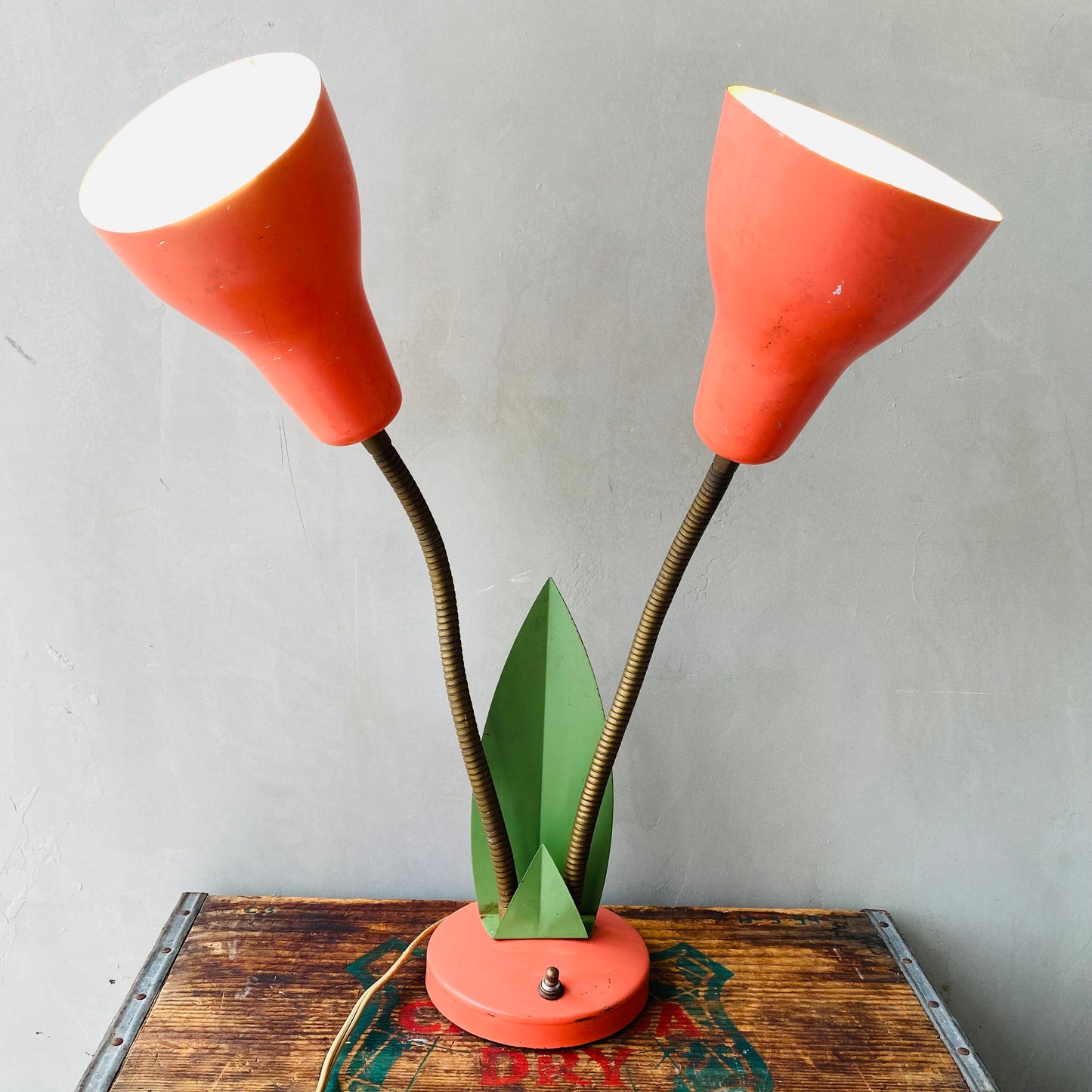 【1950s USA vintage】mid-centuryflower table lamp