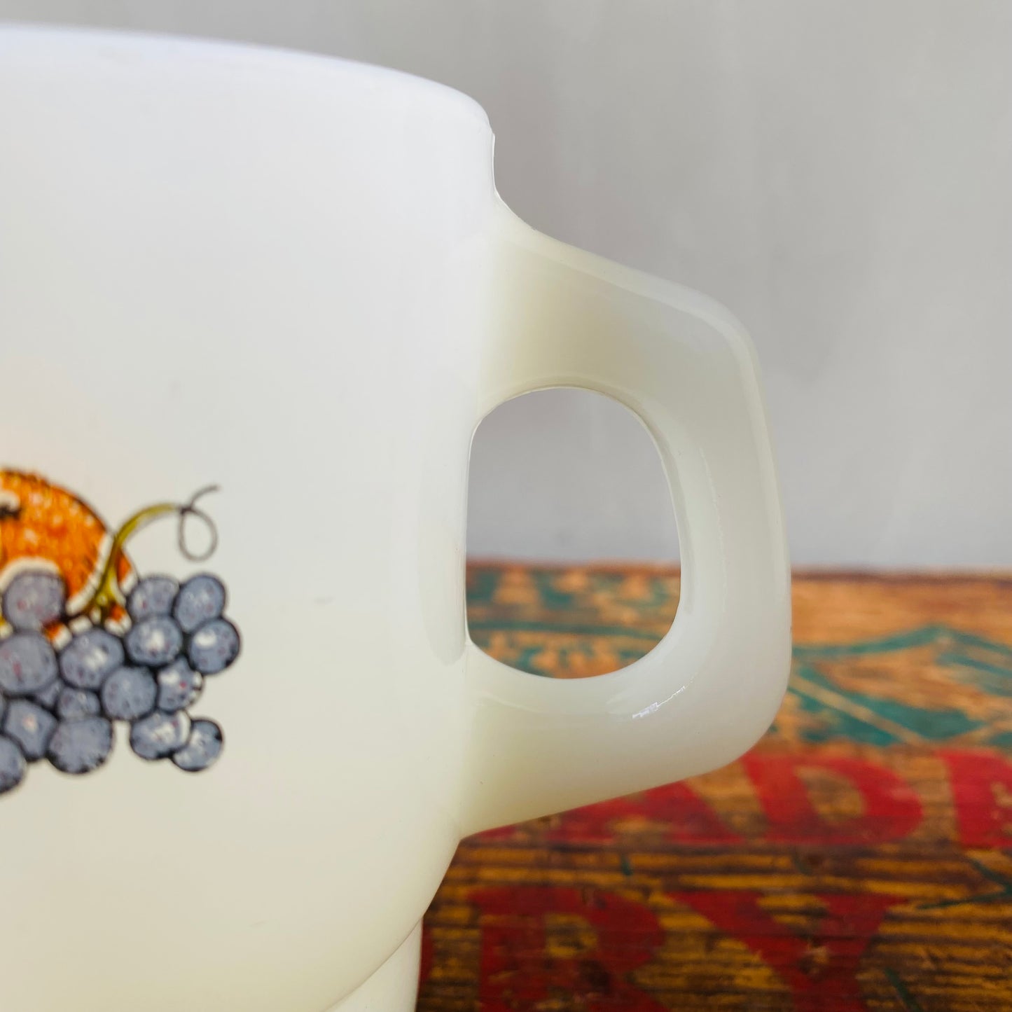 【1960-1976】Fire-King NATURE'S BOUNTY mug