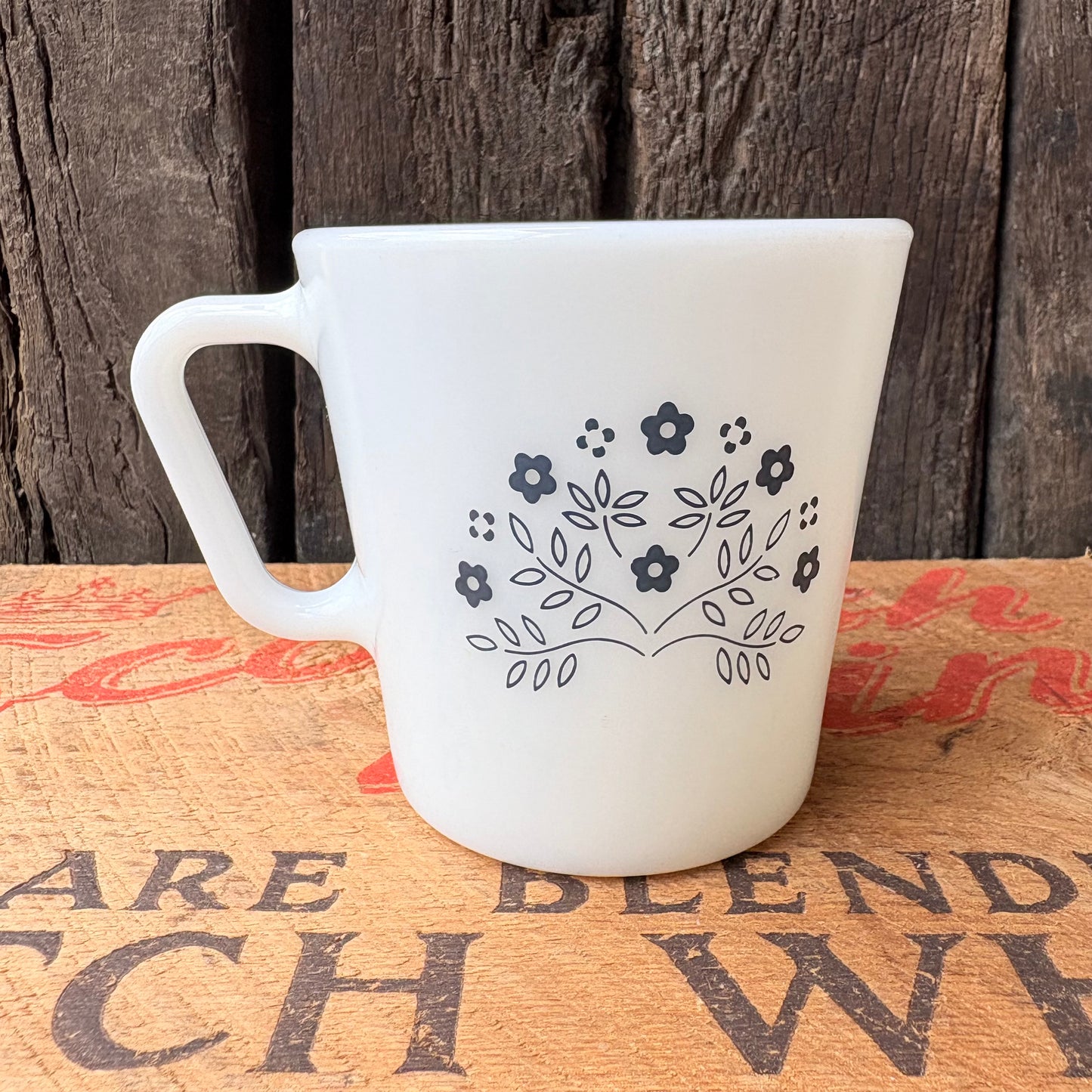 【USA vintage】PYREX No Name Milk Glass Mug