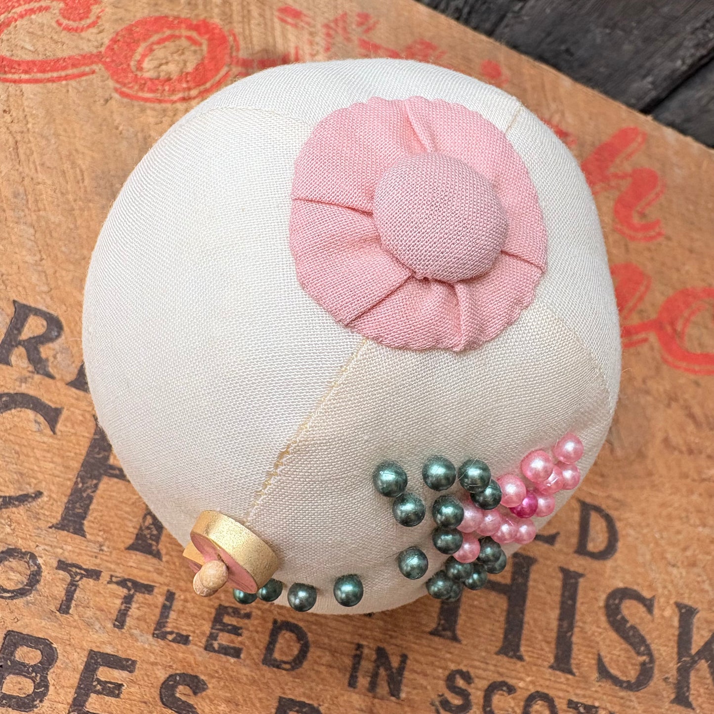 【USA vintage】Pincushion Pink Ribbon