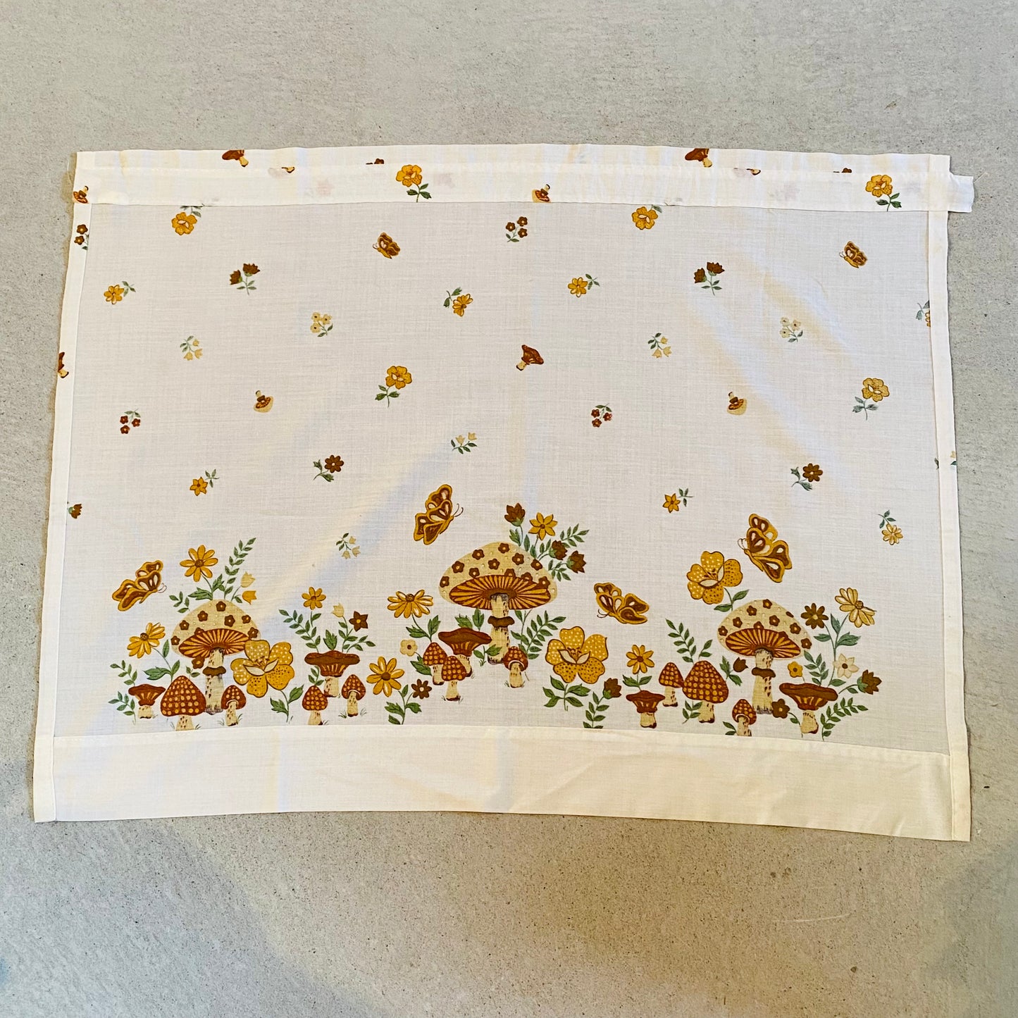 【USA vintage】mushroom cafe curtain