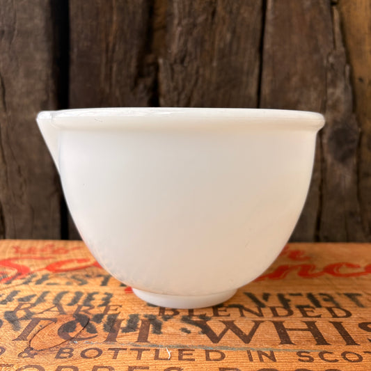 【USA vintage】GLASBAKE Sunbeam Milk Glass Mixing Bowl