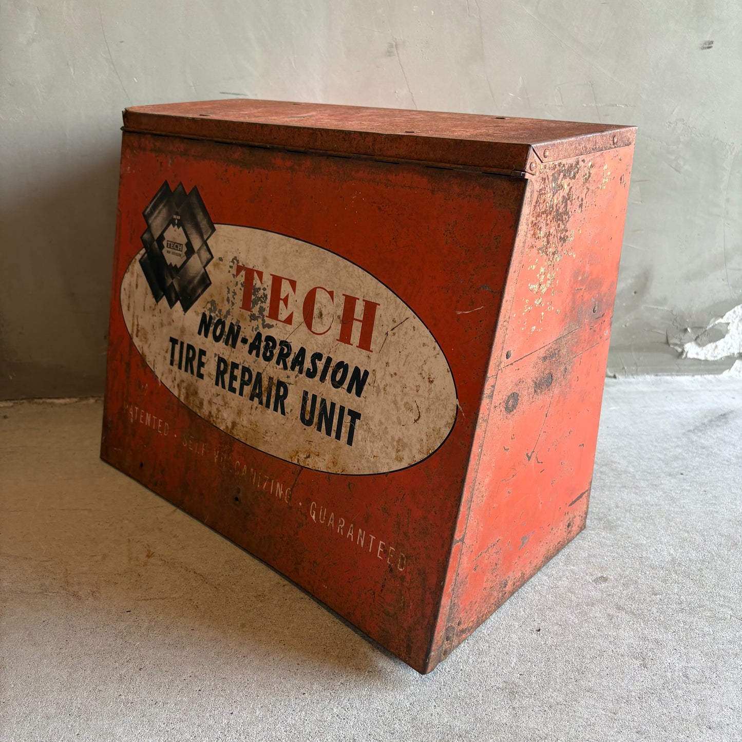 【1950s USA vintage】TECH Non-Abrasion Tire Repair Unit Cabinet