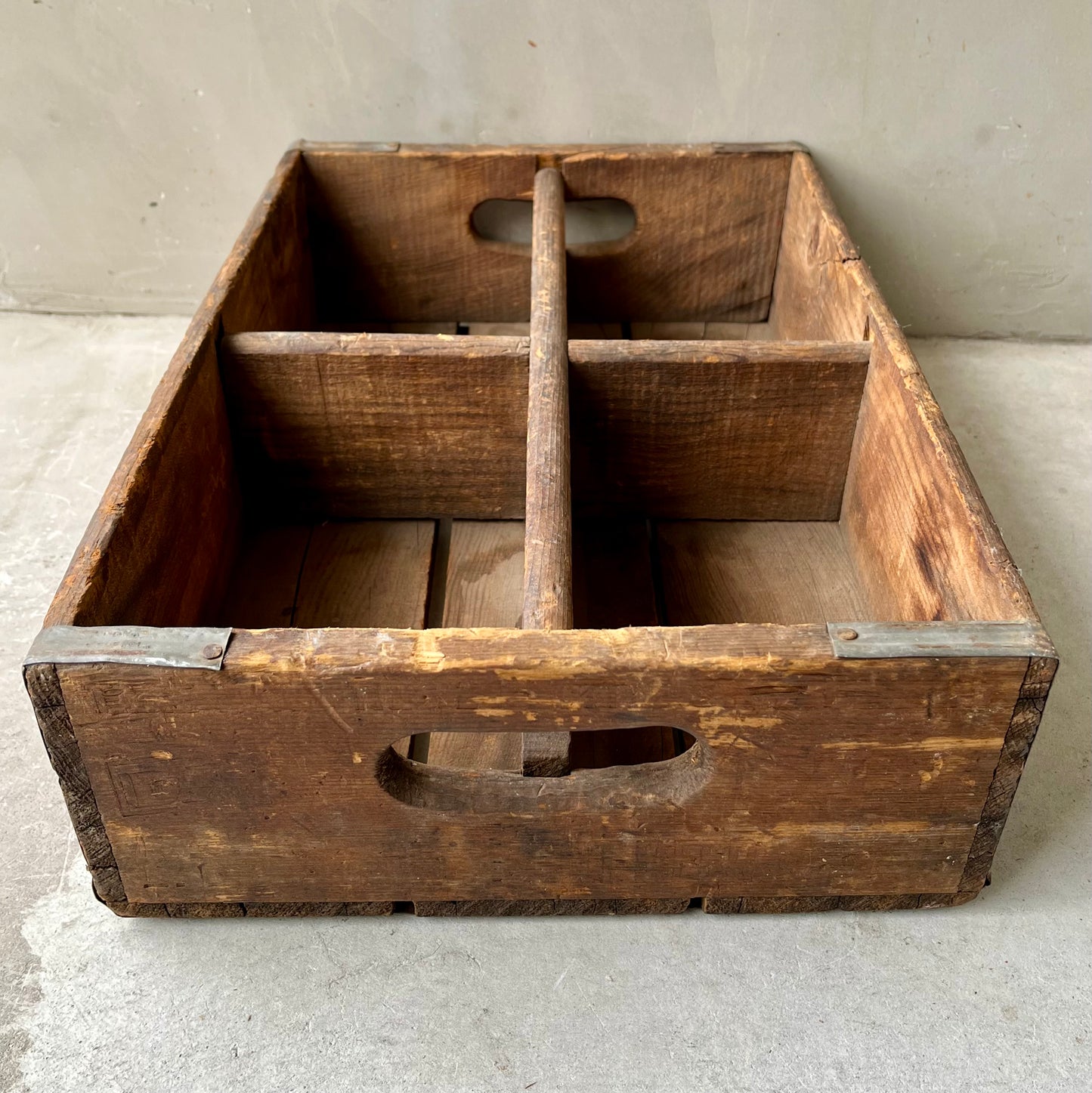 【USA vintage】DAD’S ROOT BEER WOODEN BOX