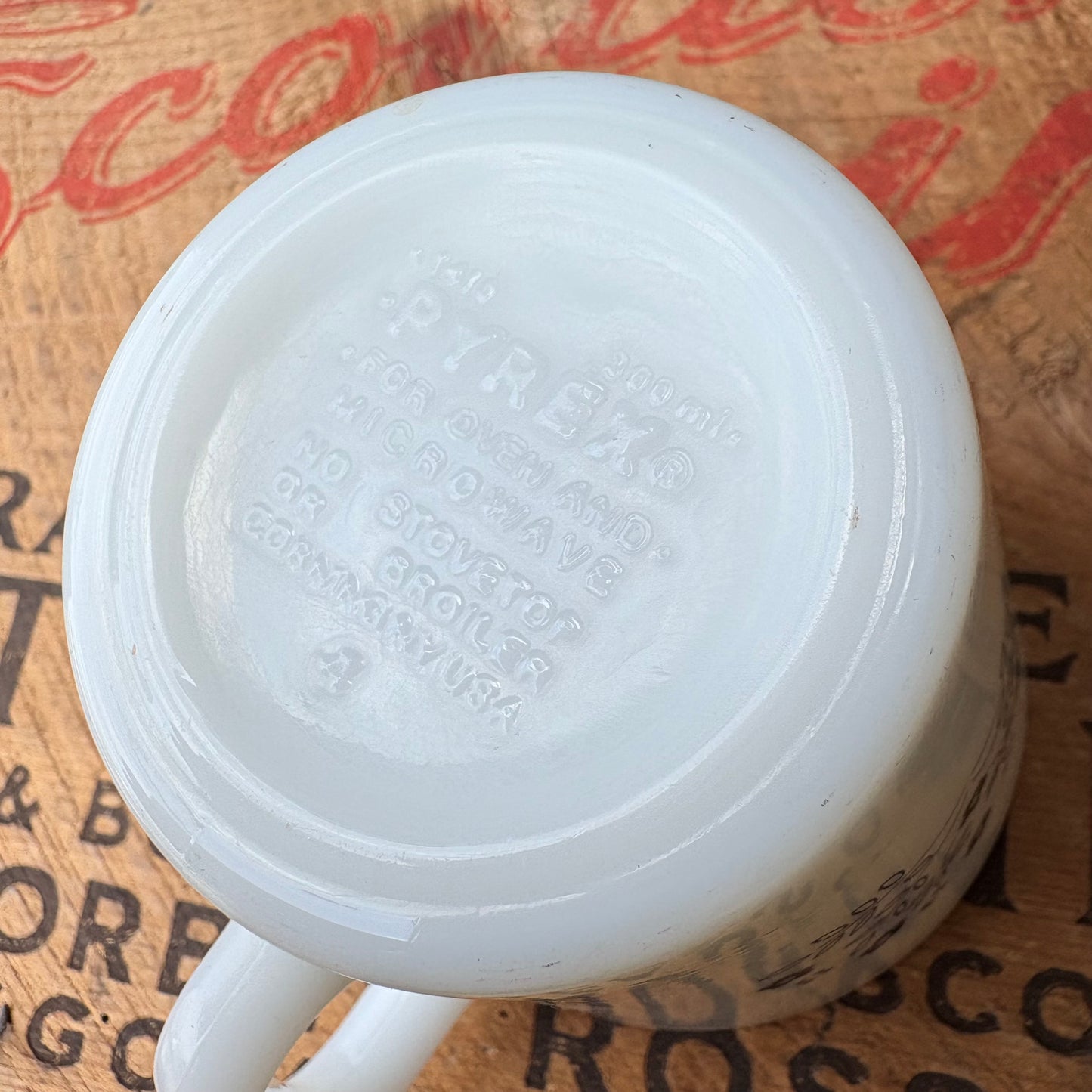 【USA vintage】PYREX No Name Milk Glass Mug