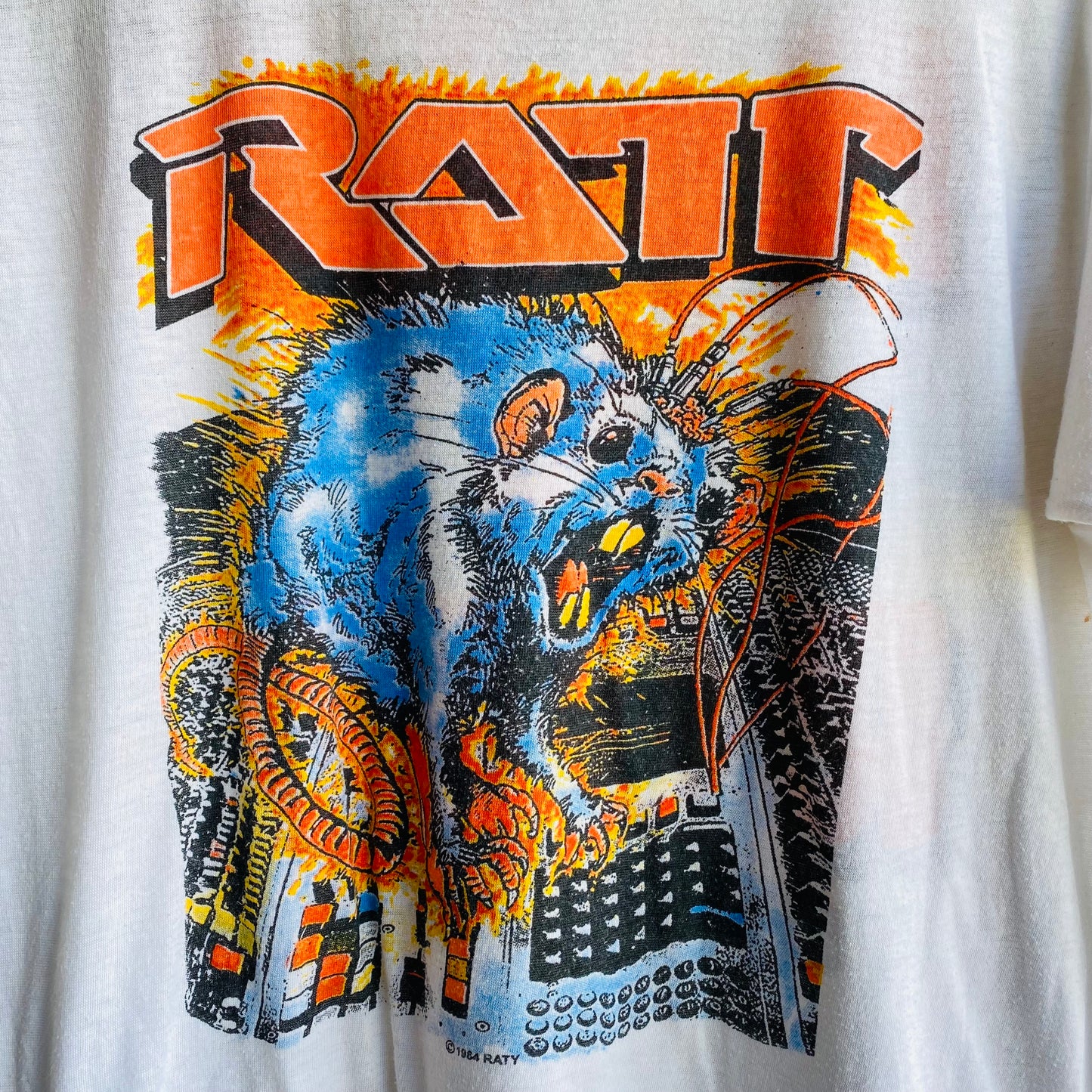 【1980s USA vintage】band T-shirt RATT