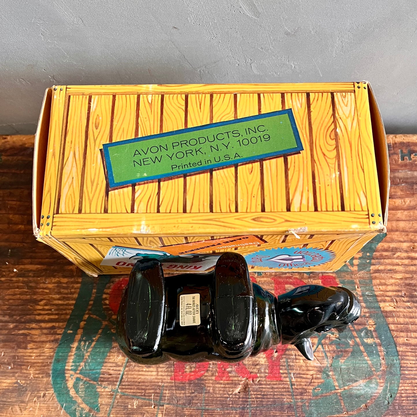 【70s USA vintage】AVON After Shave Bottle 
RHINO DECANTER