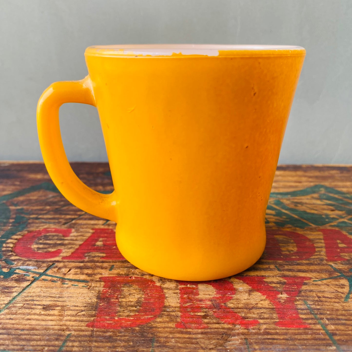 【1960s USA vintage】Fire-King D handle mug bright yellow