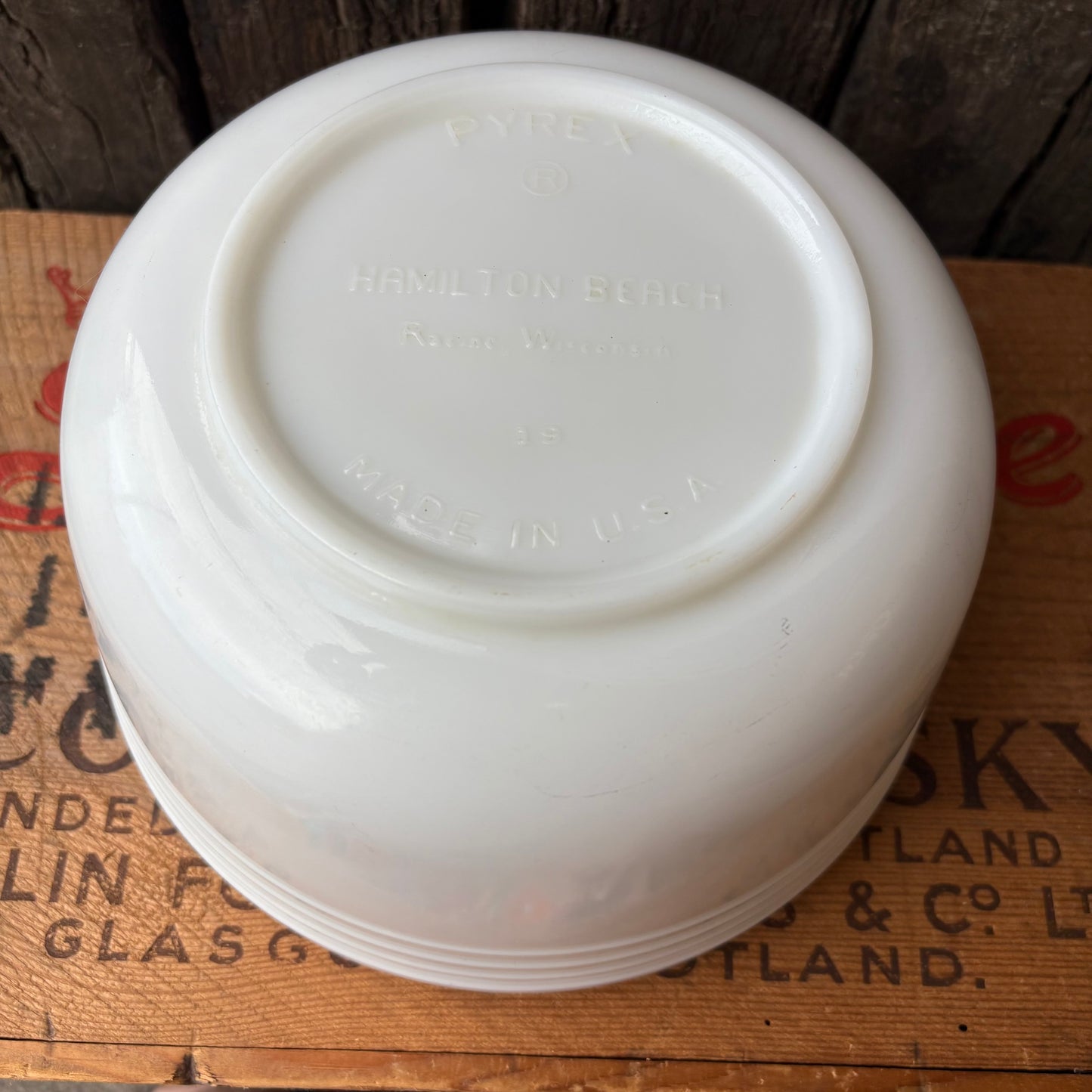 【1950s USA vintage】PYREX × HAMILTON BEACH Milk Glass Bowl