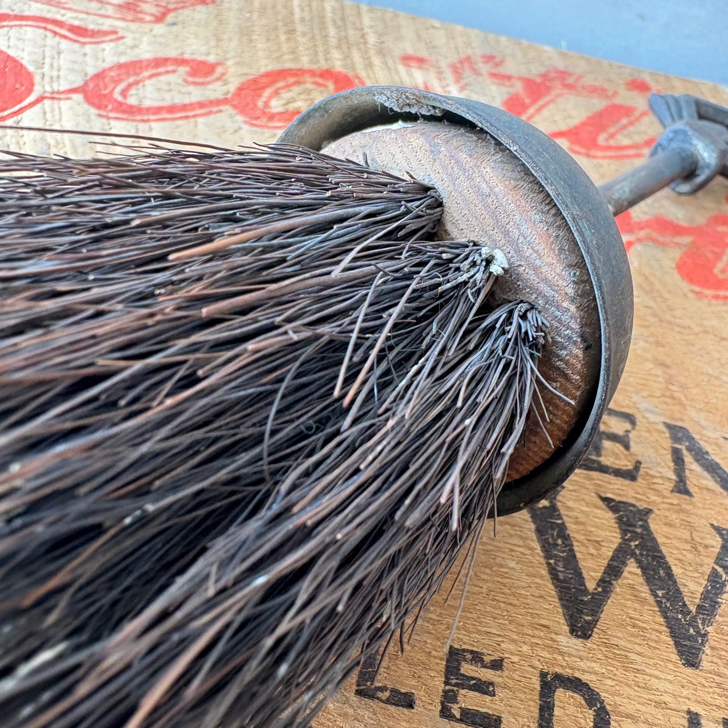 【1930s vintage】MADE IN ENGLAND Fireplace Tool Brush