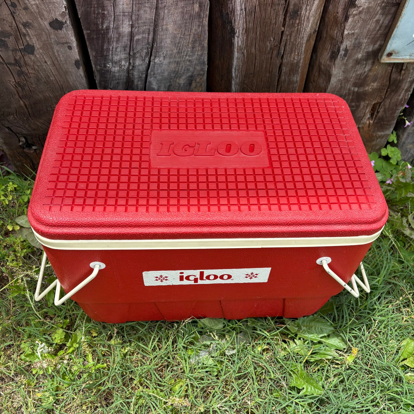 【1970s-1980s USA vintage】 IGLOO 30 Quart COOLERS & ICE CHESTS