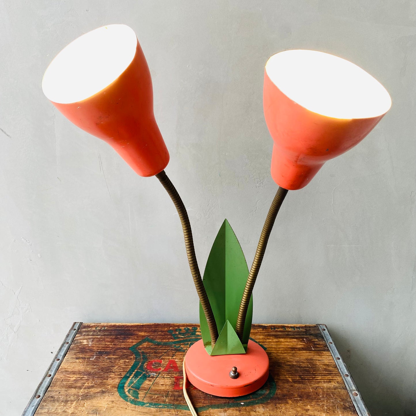 【1950s USA vintage】mid-centuryflower table lamp