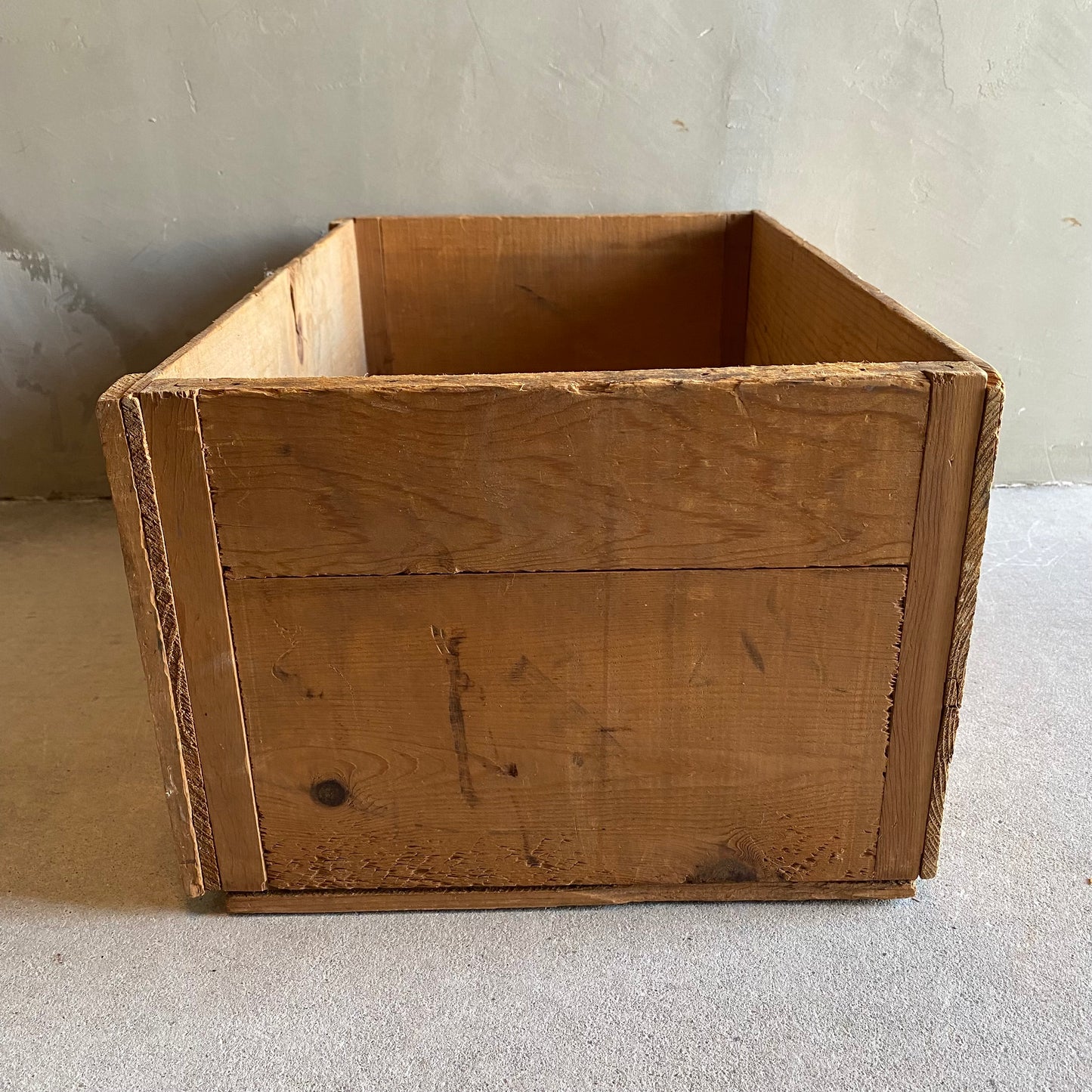 【1940s USA vintage】MT.SHASTA BRAND wood box