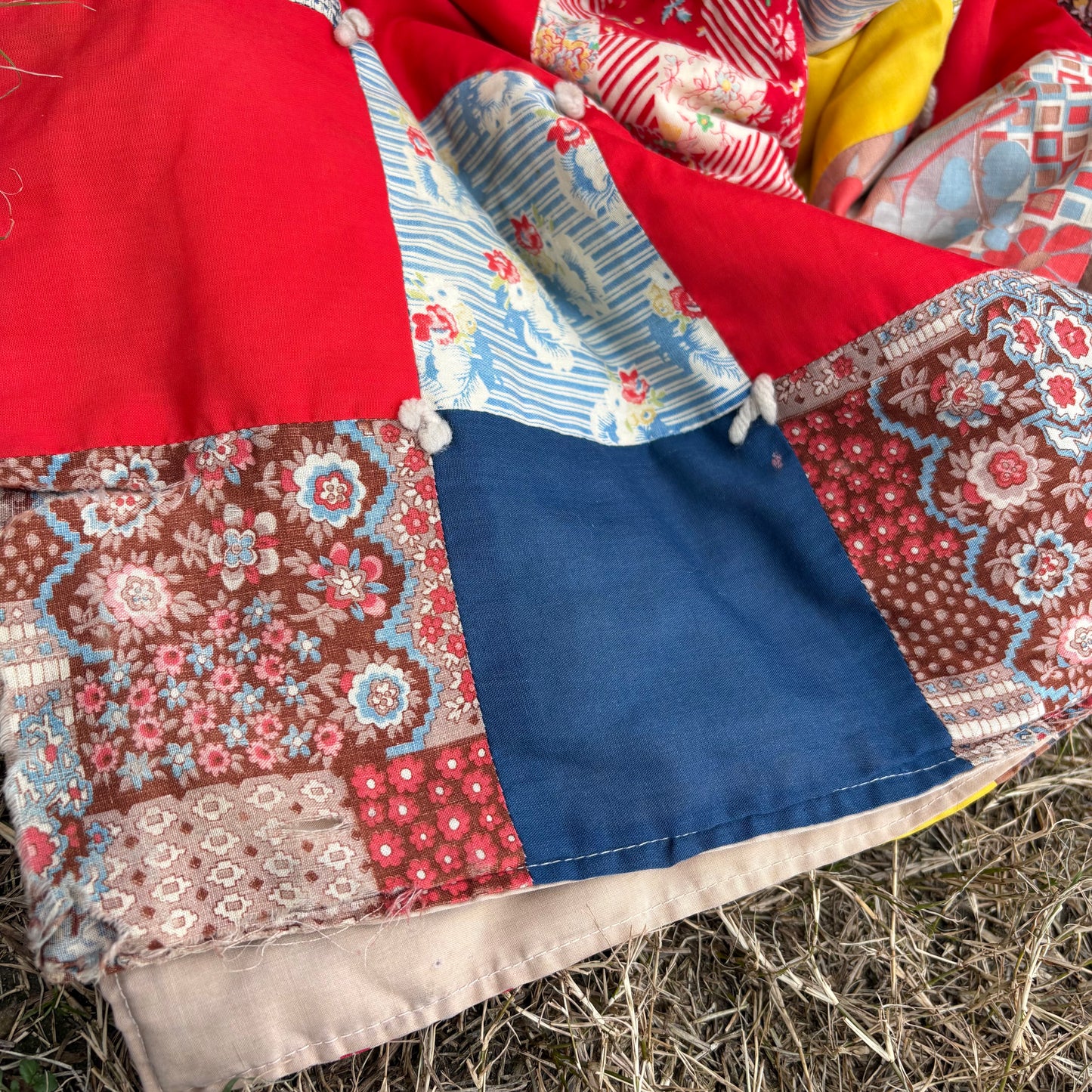 【1950s USA vintage】Feedsack Fabric Patchwork Quilt