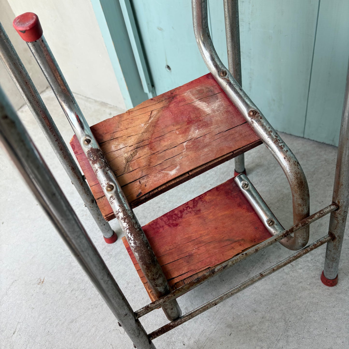 【1950s-1960s USA vintage】Red Step-Up Chair