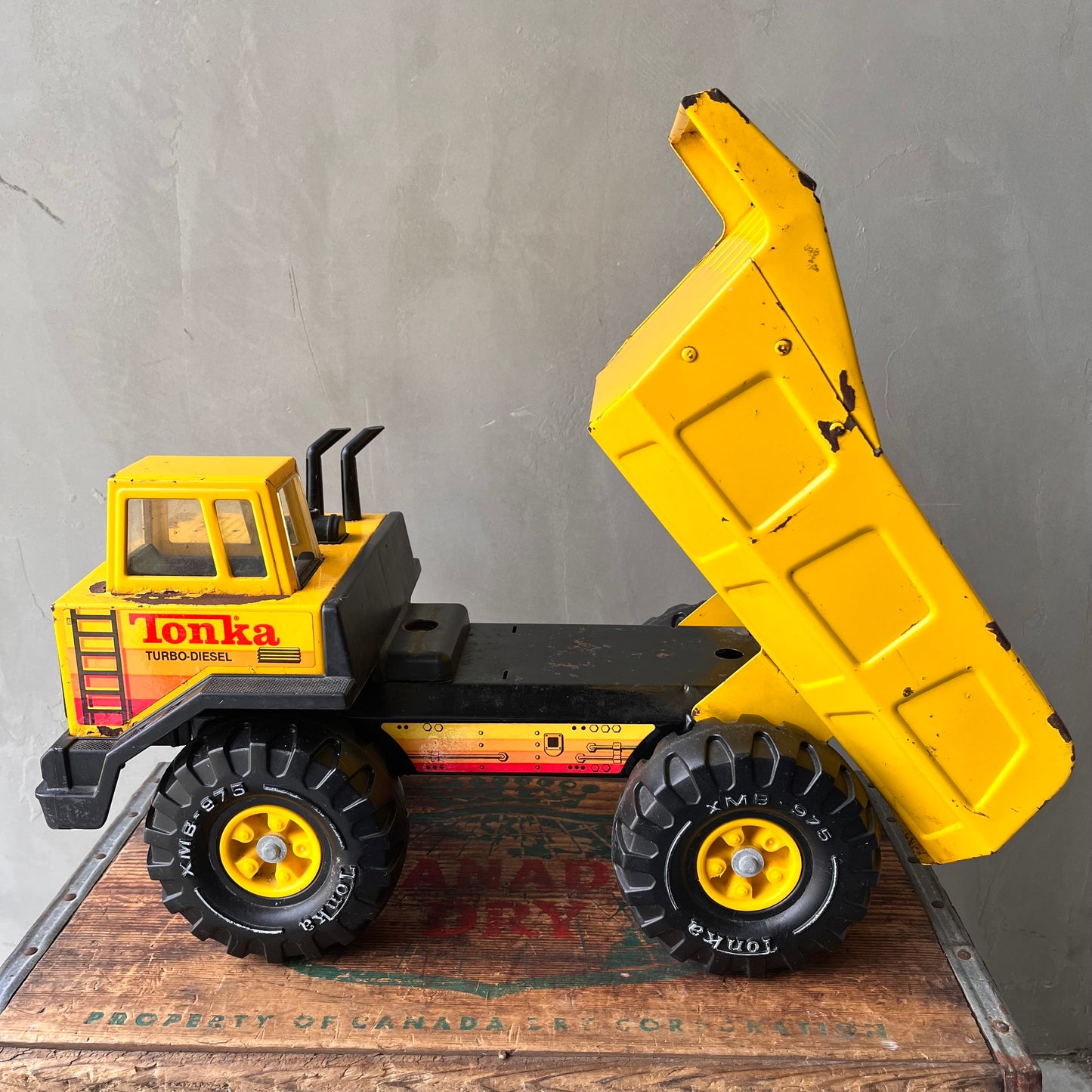 【USA vintage】TONKA TURBO-DIESEL DUMP TRUCK