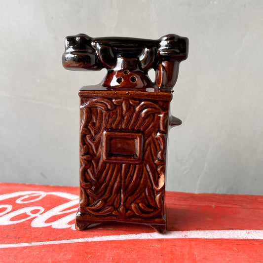 【USA vintage】Sioux Trading Post Telephone Salt and Pepper Shakers