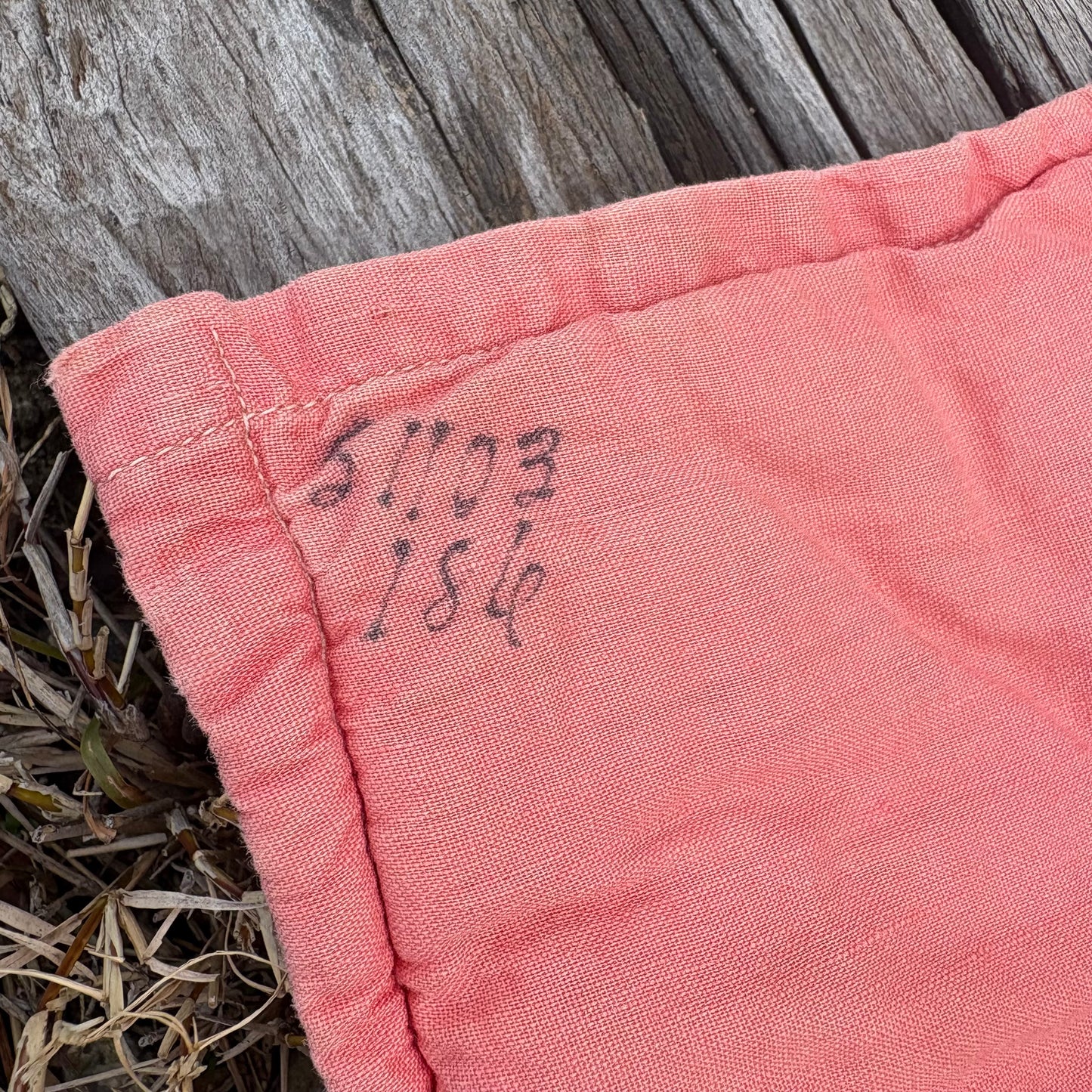 【1920s-1930s USA vintage】Sunbonnet Sue Feed Sack Quilt