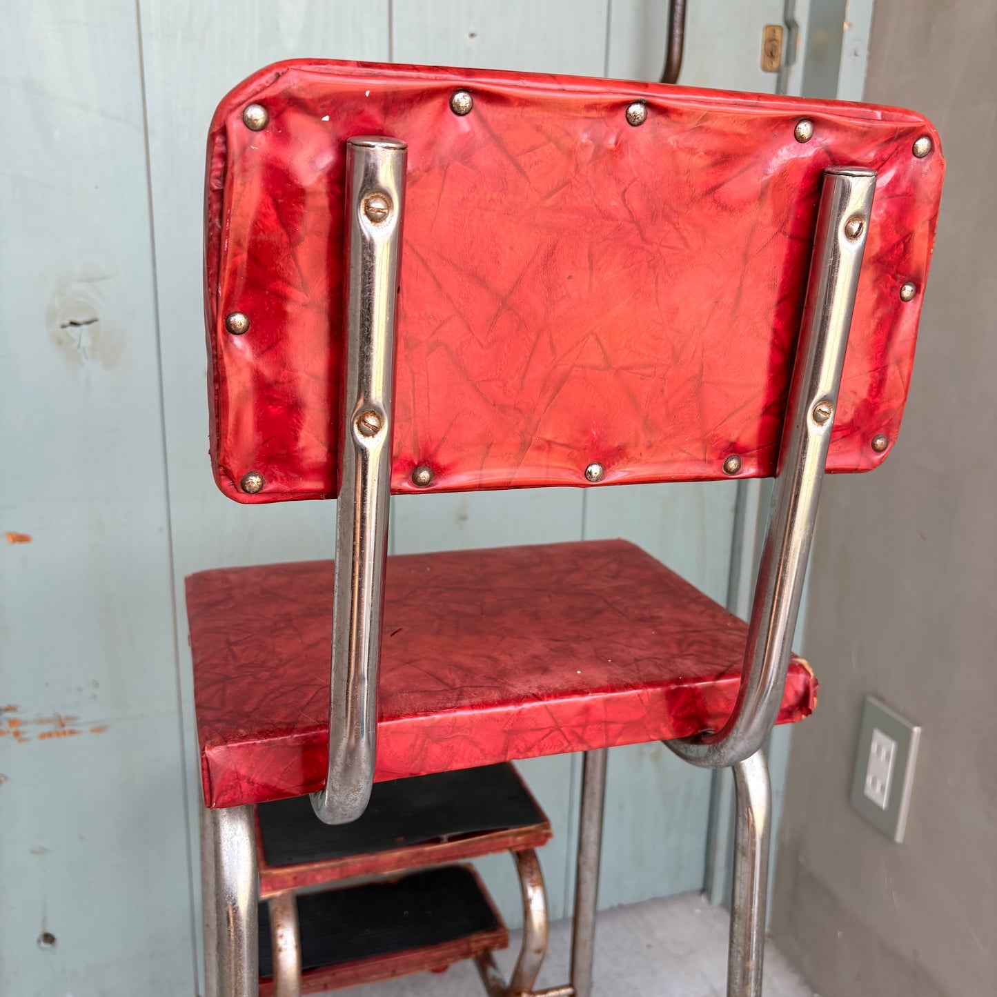 【1950s-1960s USA vintage】Red Step-Up Chair