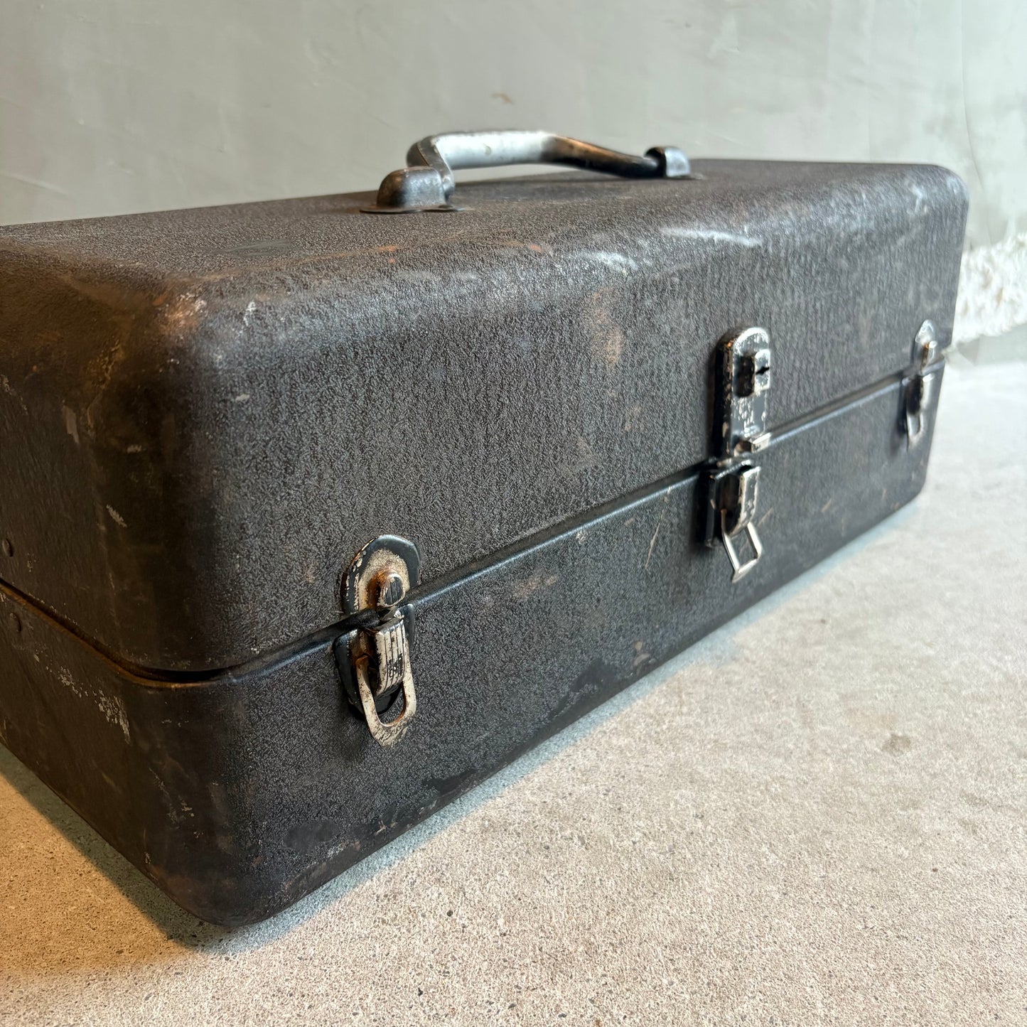 【USA vintage】Iron Tool Box