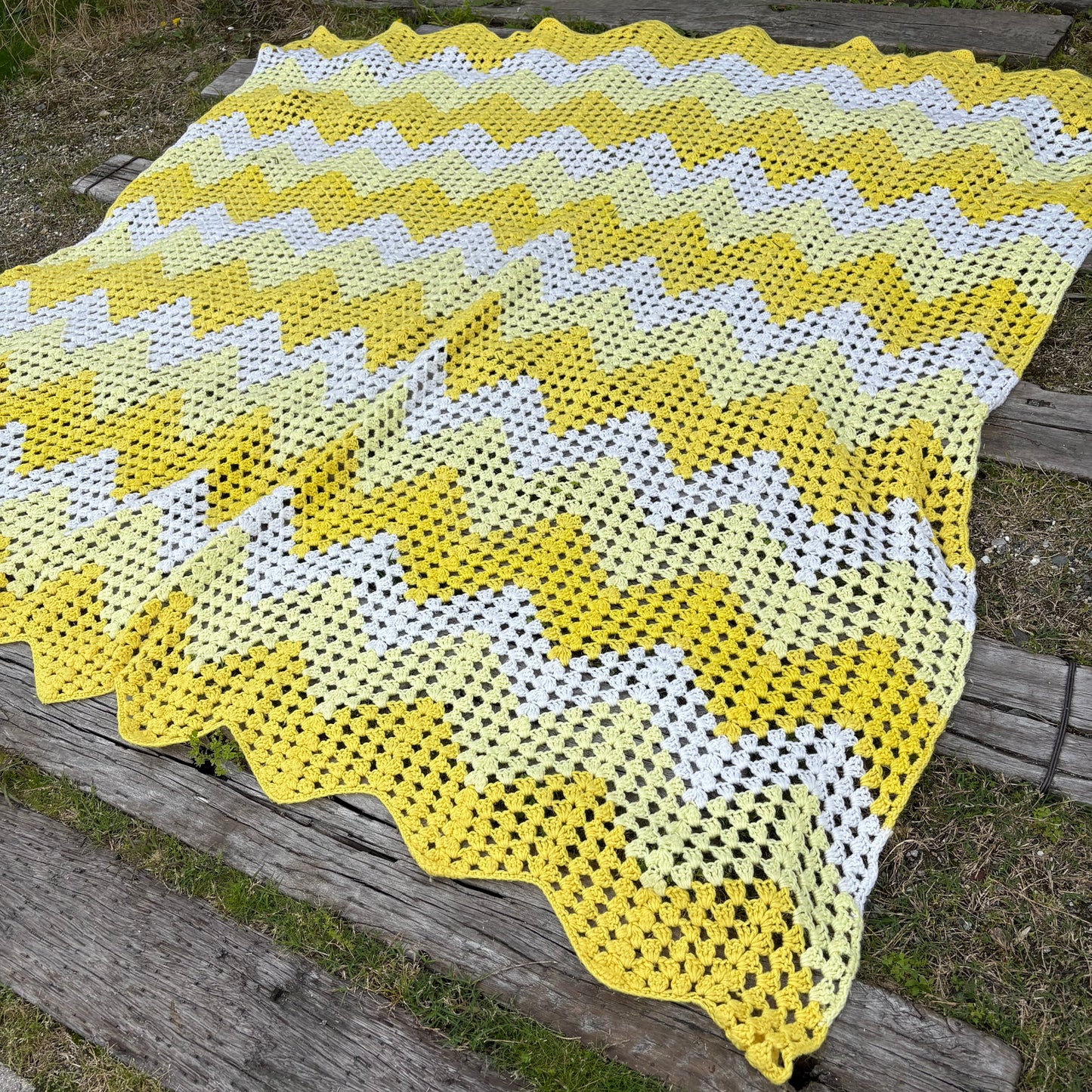 【USA vintage】Granny Blanket Yellow Zigzag