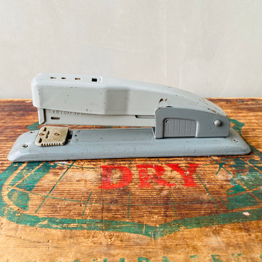 【1950s USA vintage】Swingline stapler