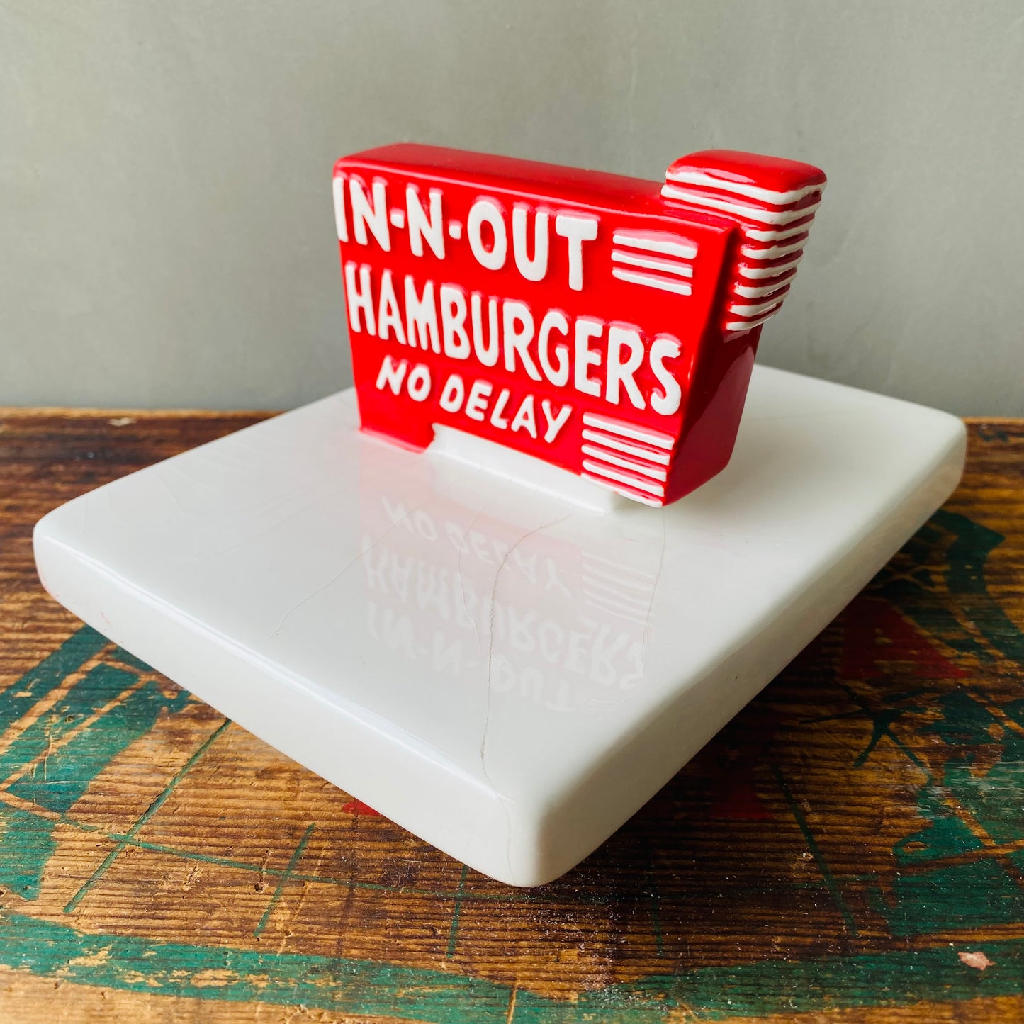 【USA】IN-N-OUT cookie jar top