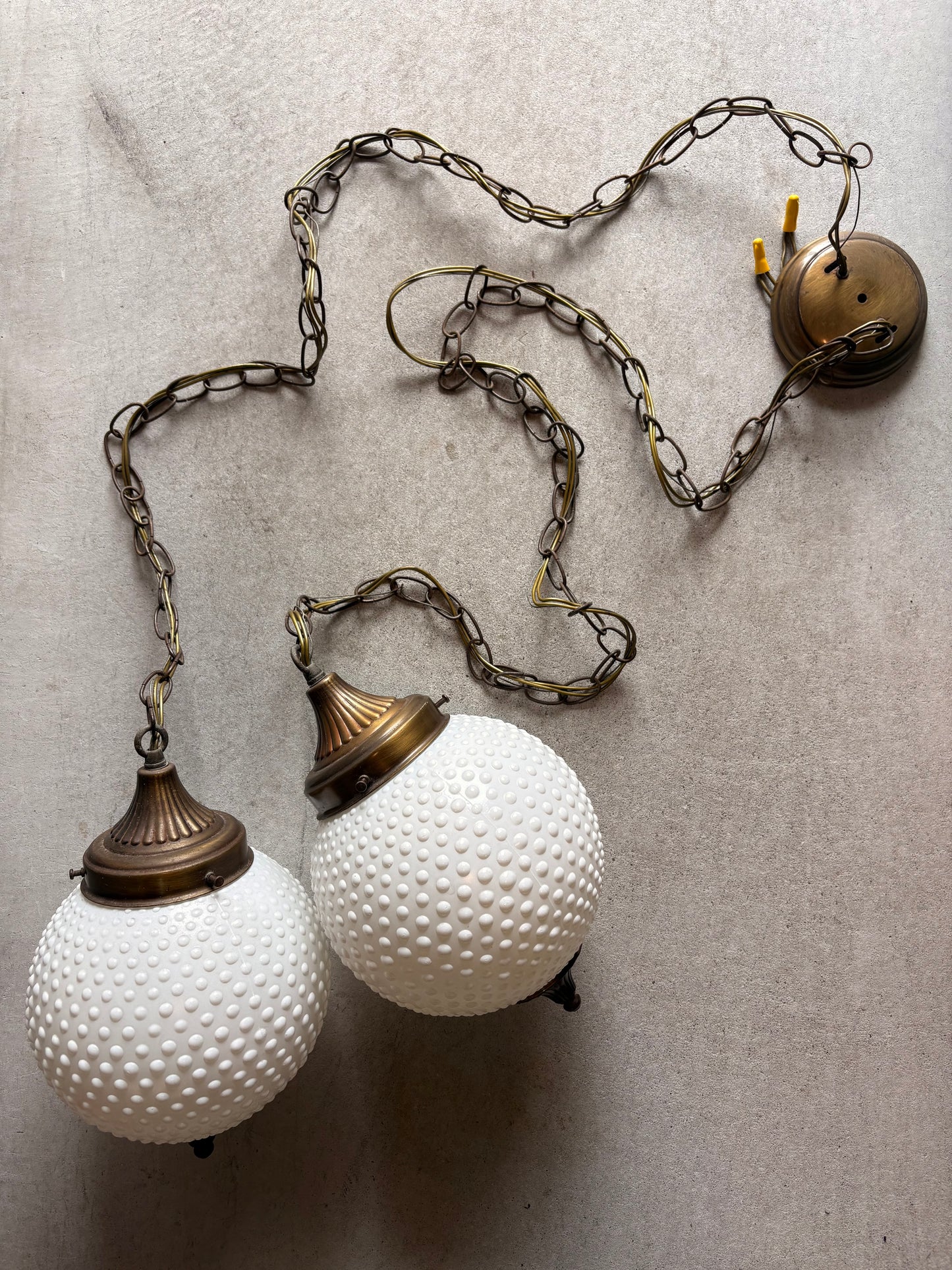 【1960s-1970s USA vintage】White Glass Hobnail Double Swag Lamp
