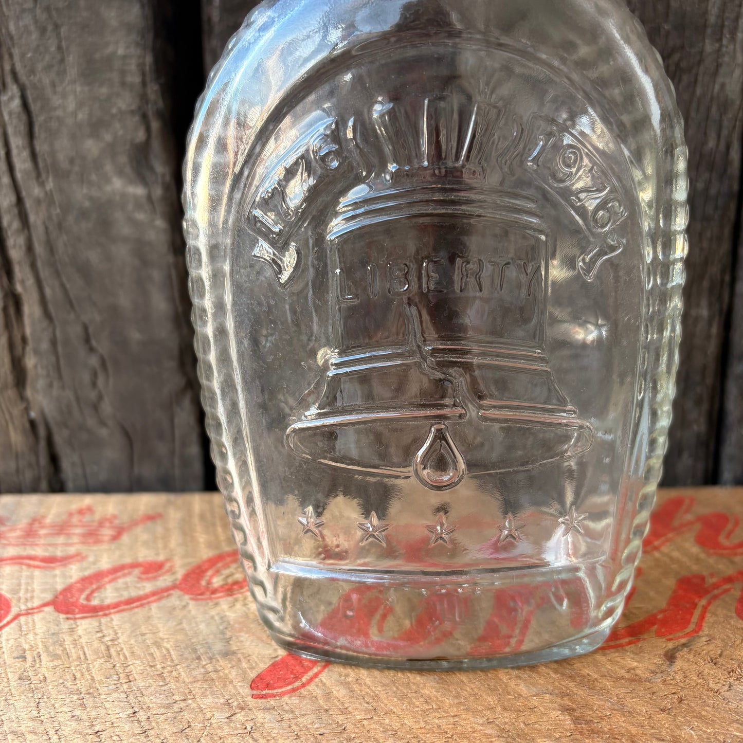 【1976 USA vintage】Bicentennial Log Cabin Liberty Bell Syrup Glass Bottle