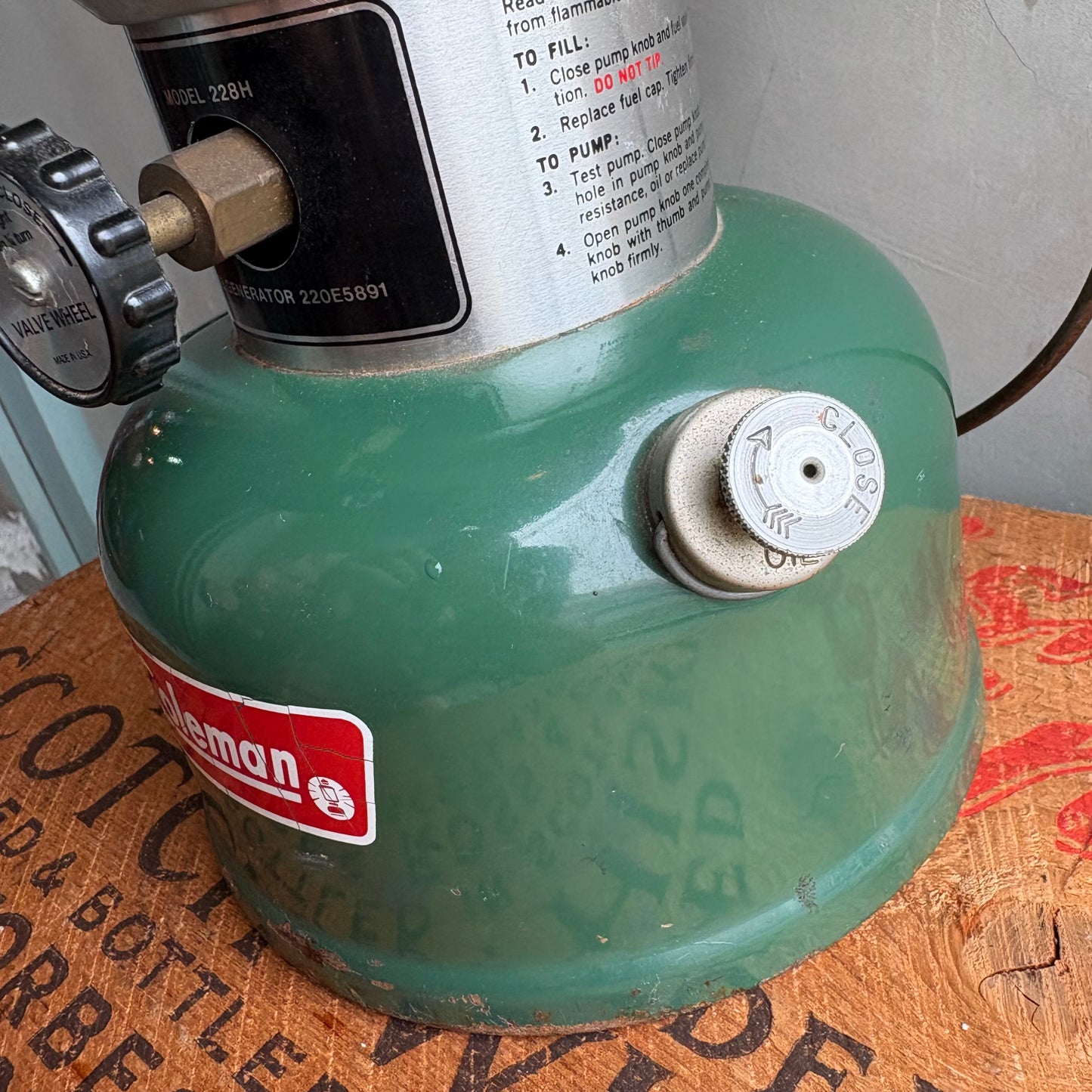 【1970s USA vintage】Coleman Model 228H Lantern