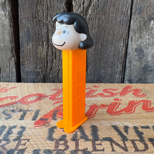 【vintage】PEZ Dispenser PEANUTS SNOOPY Lucy