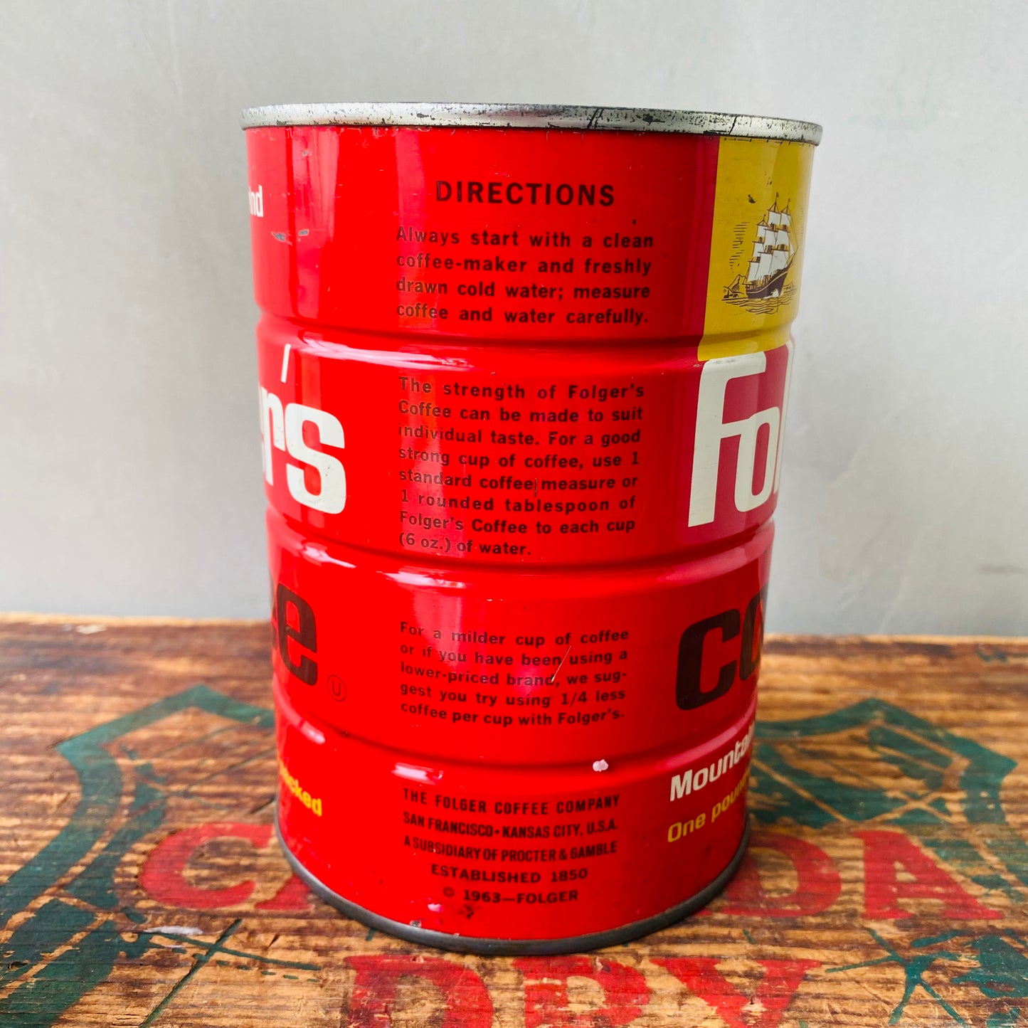 【1963 USA vintage】Folger's coffee tin can & cover