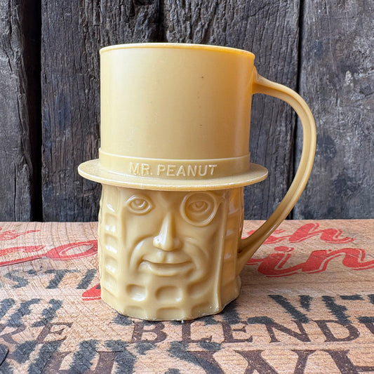 【1950s-1960s USA vintage】MR. PEANUT Plastic Mug Beige