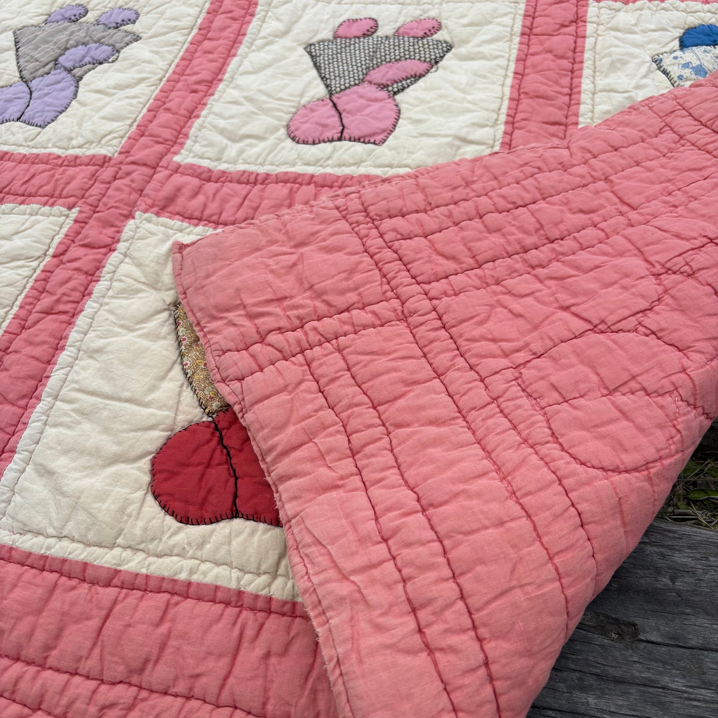 【1920s-1930s USA vintage】Sunbonnet Sue Feed Sack Quilt