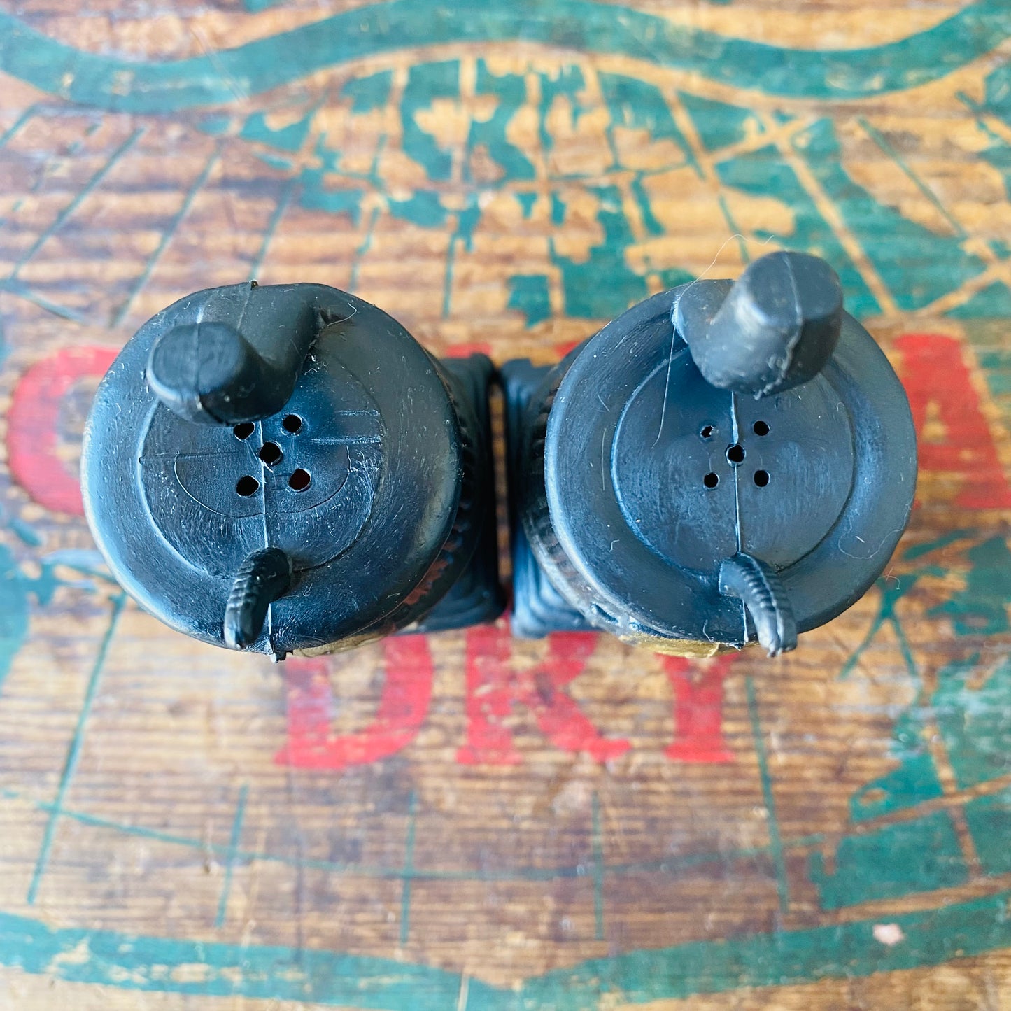 【vintage】potbelly stove salt&pepper