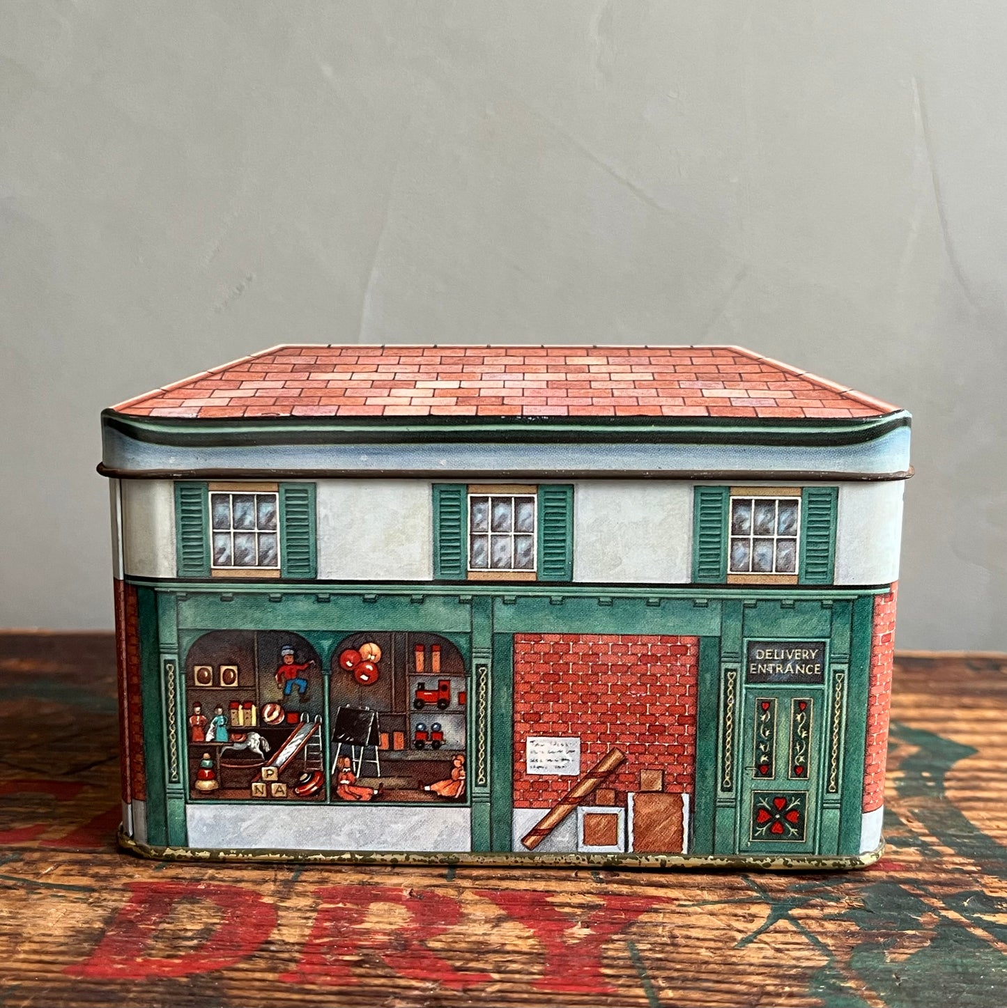 【England vintage】The Tin Box Company TOY SHOPPE ティン缶