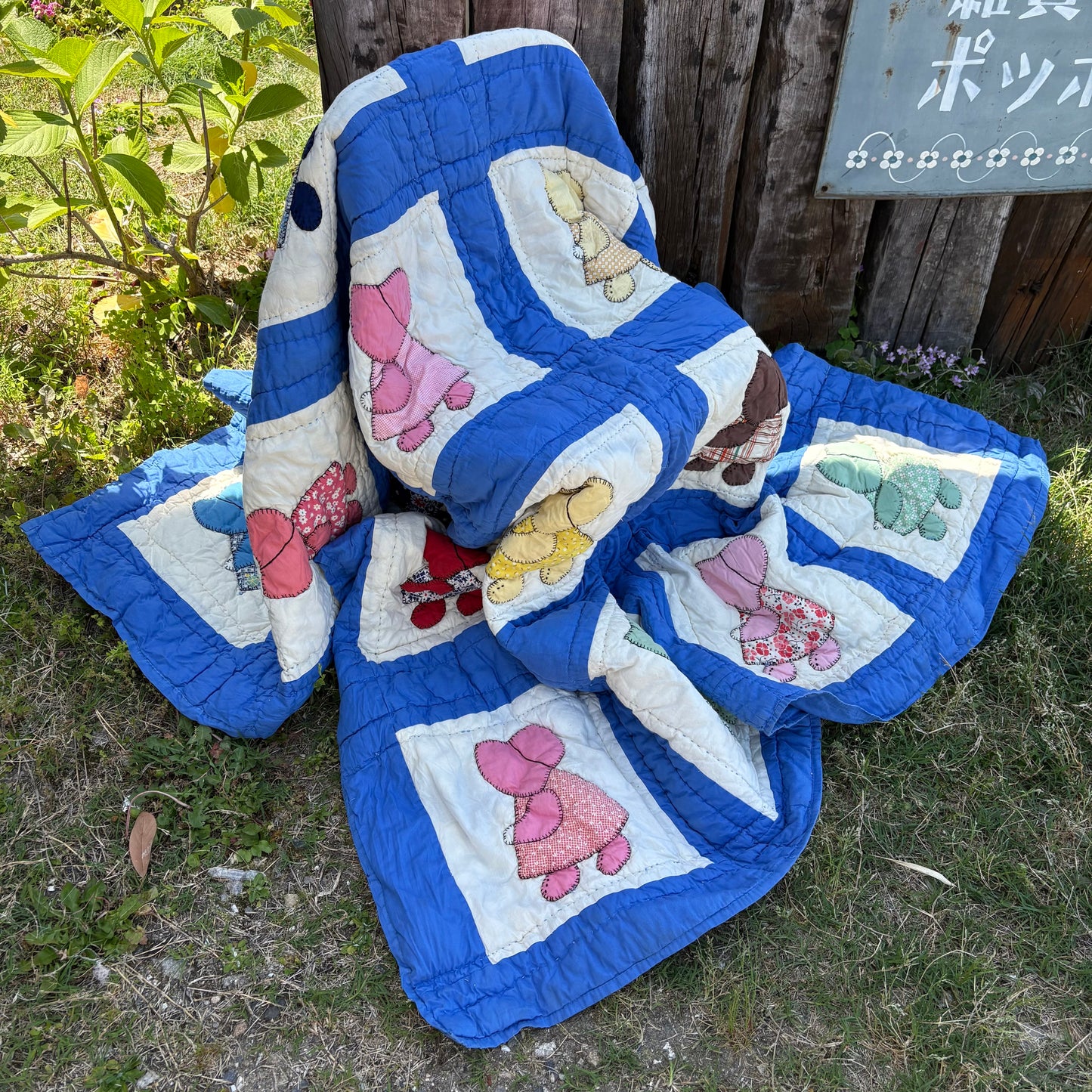 【1920s-1930s USA vintage】Sunbonnet Sue Feed Sack Quilt