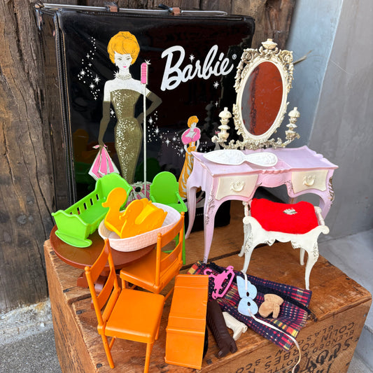 【1960s USA vintage】Barbie Wardrobe Carrying Case