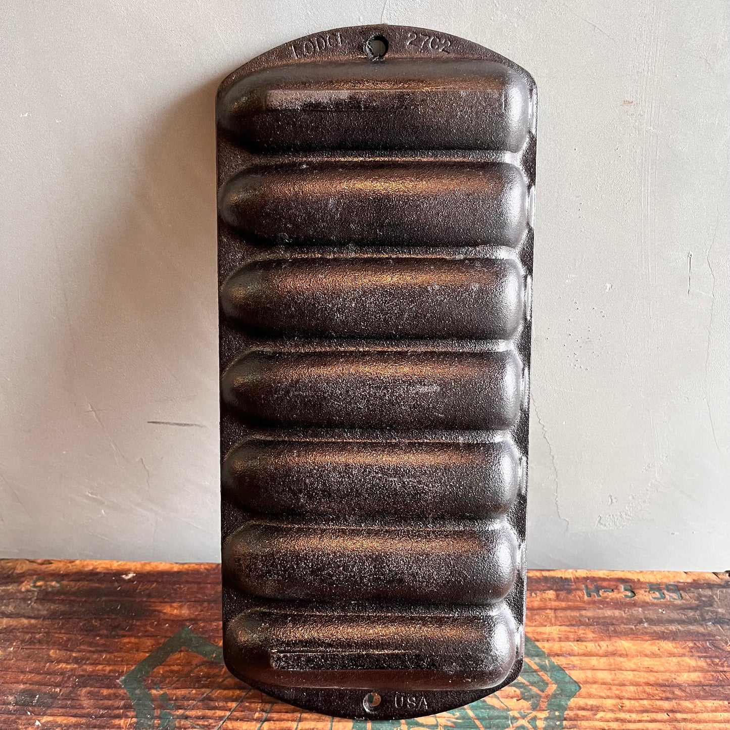 【USA vintage】LODGE Cast Iron Cake Pan