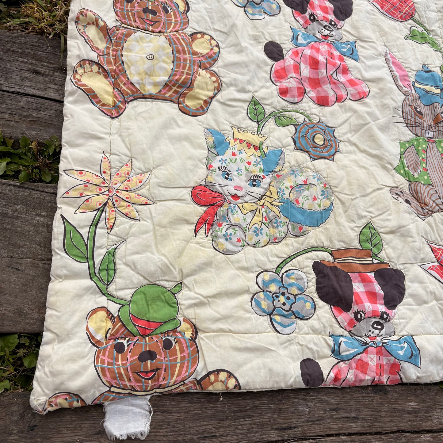 【1960s USA vintage】Nursery Animal Quilt Blanket