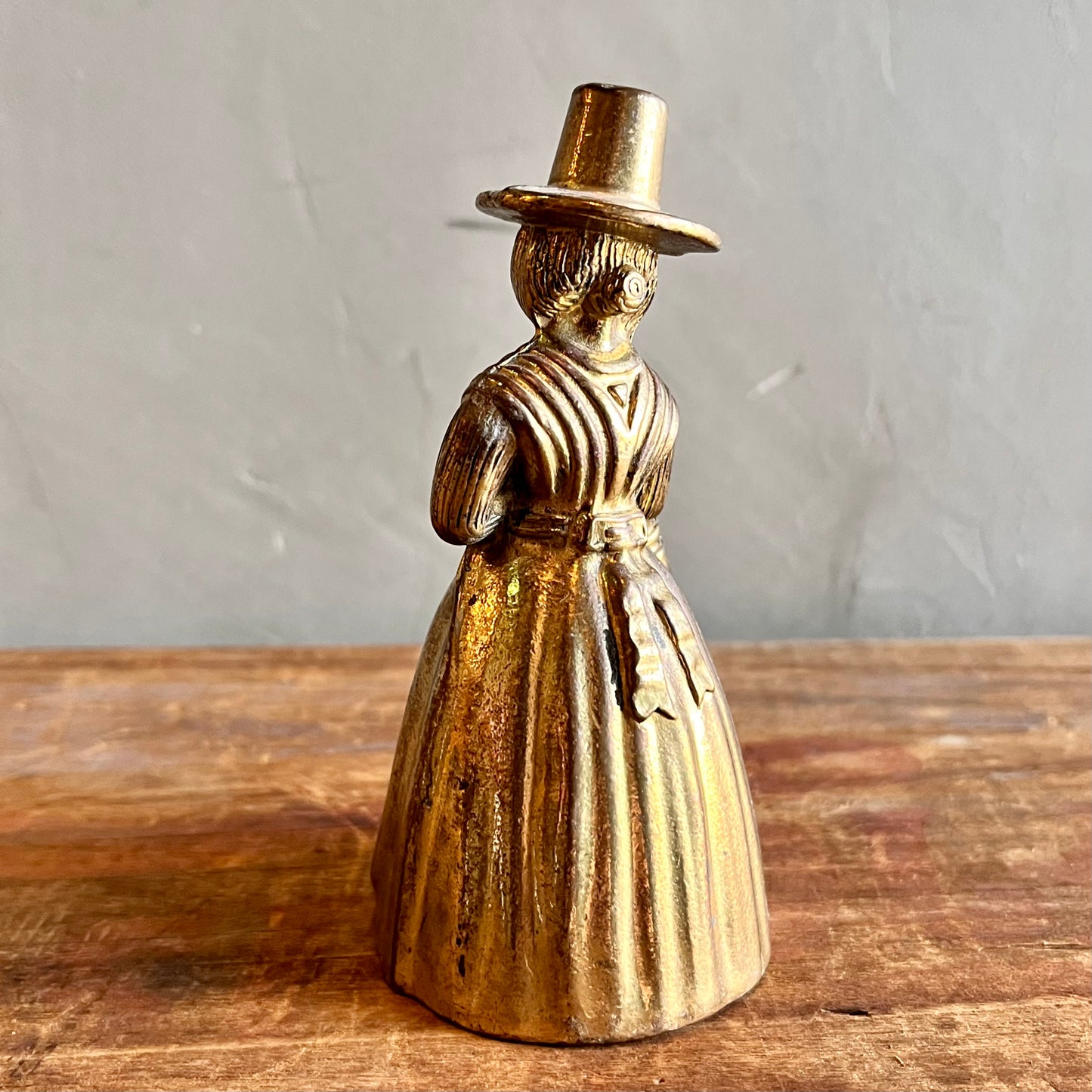 【England vintage】Victoria Lady Brass Hand Bell