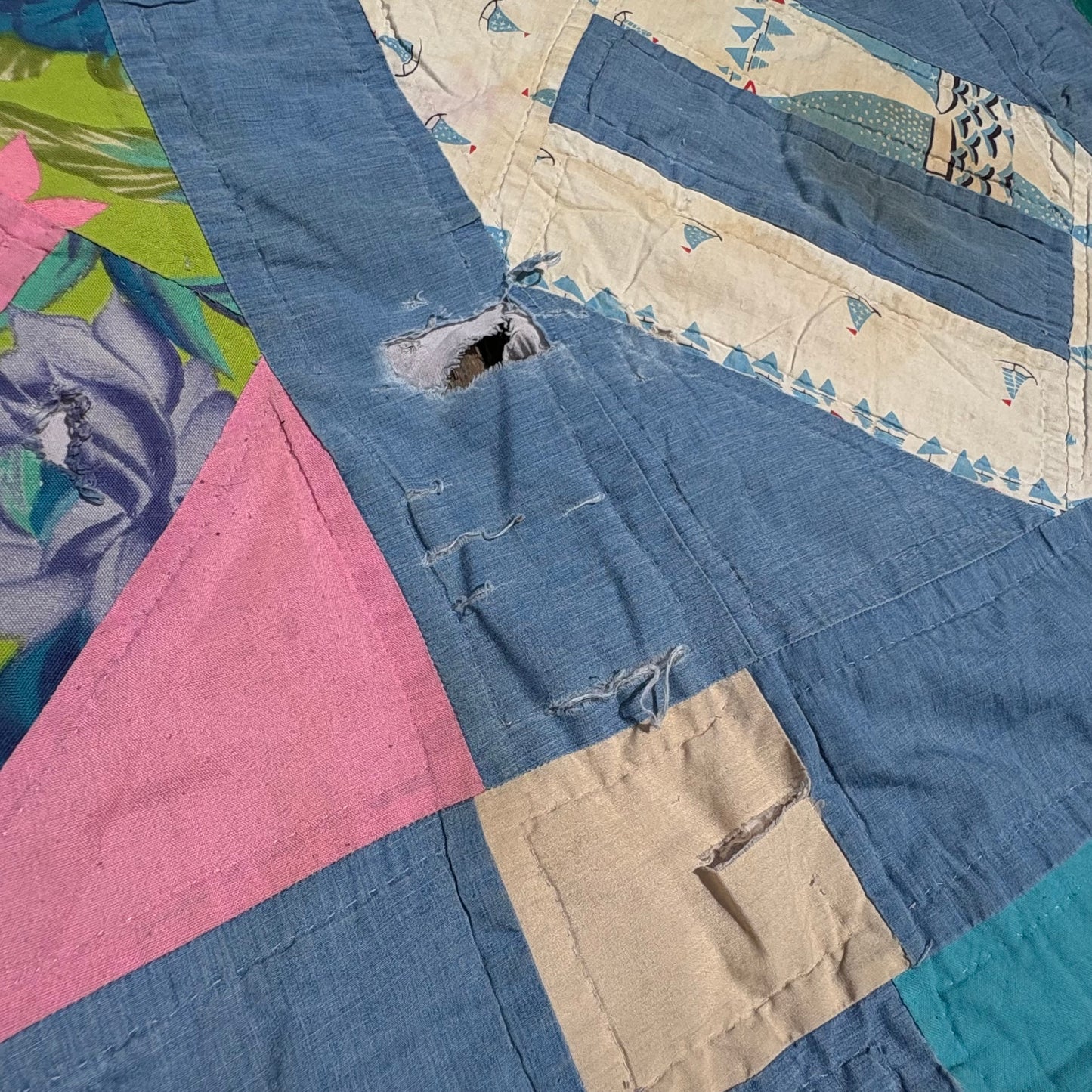 【USA Vintage】 Handmade Patchwork Quilt
